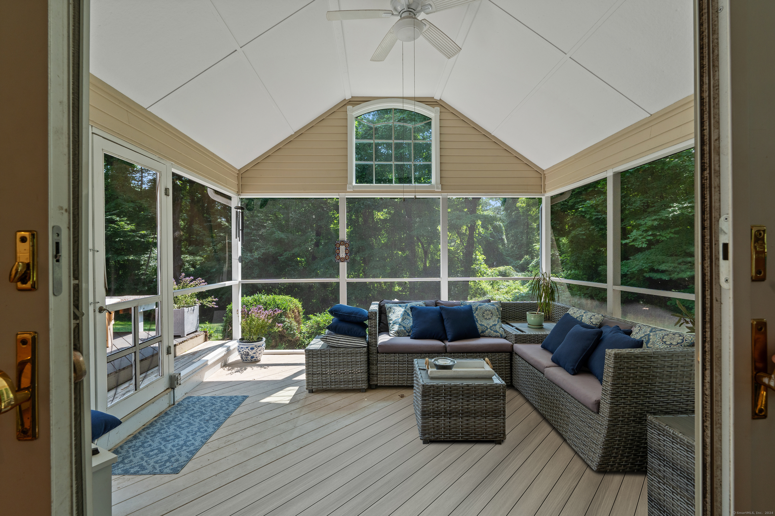 102 White Sail Drive