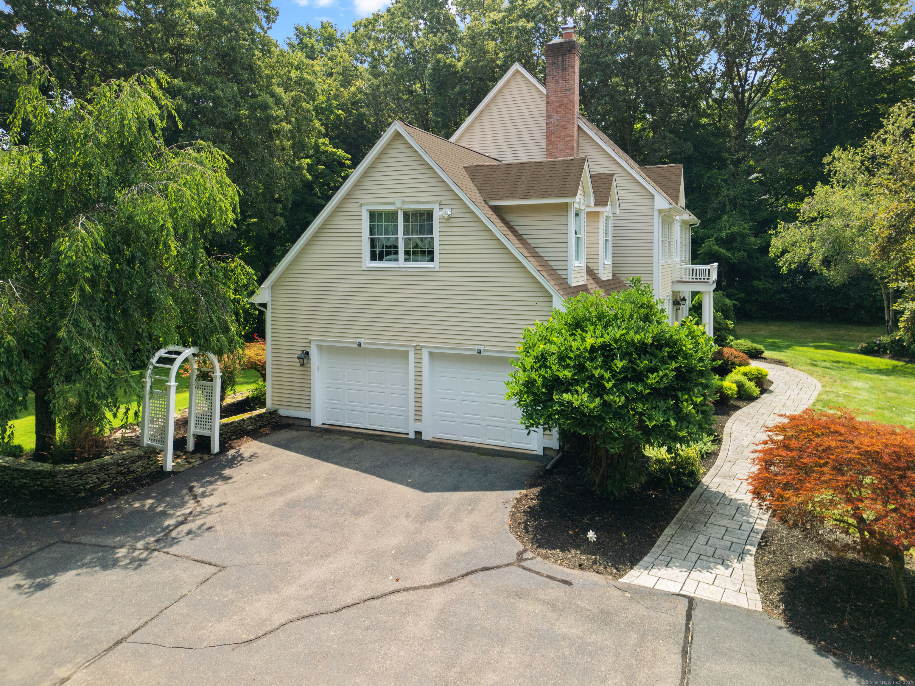 102 White Sail Drive
