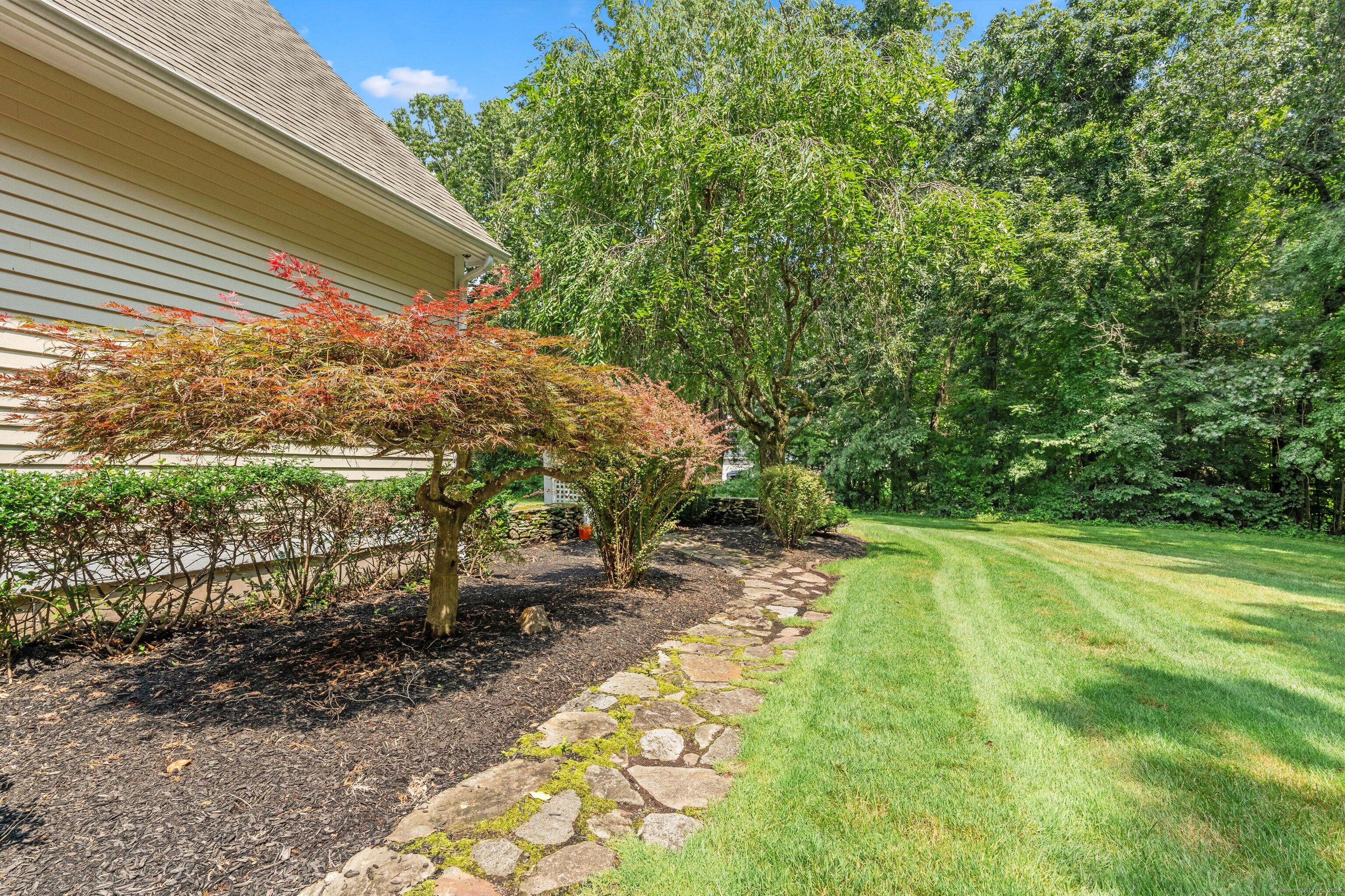 102 White Sail Drive