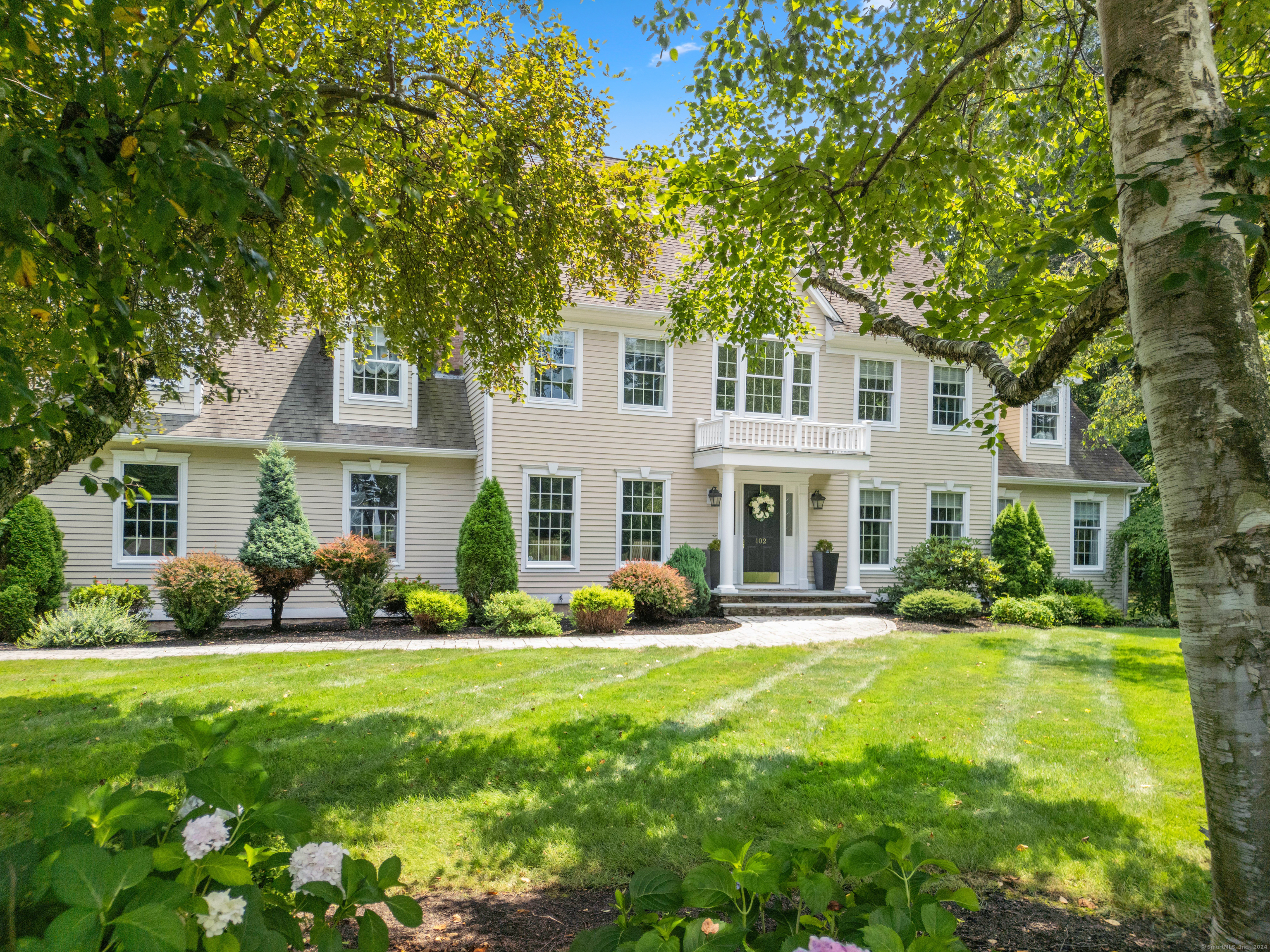 102 White Sail Drive
