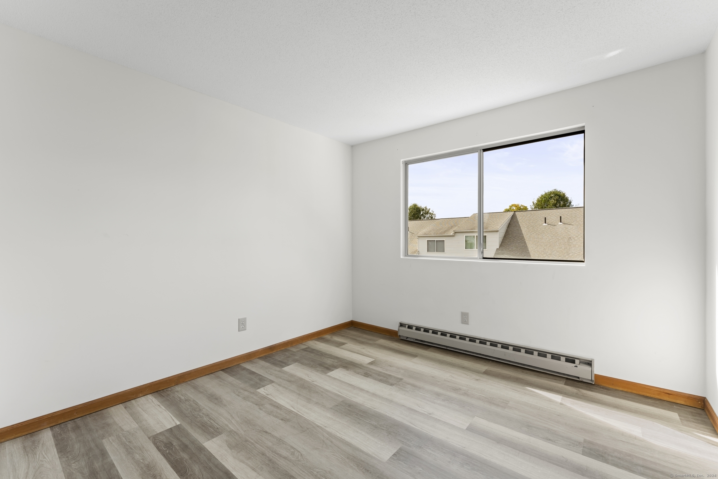 565 Clark Avenue 38