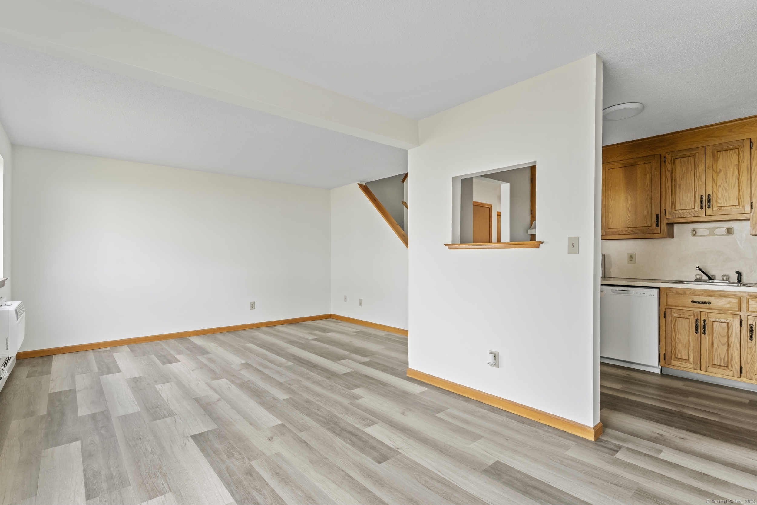565 Clark Avenue 38