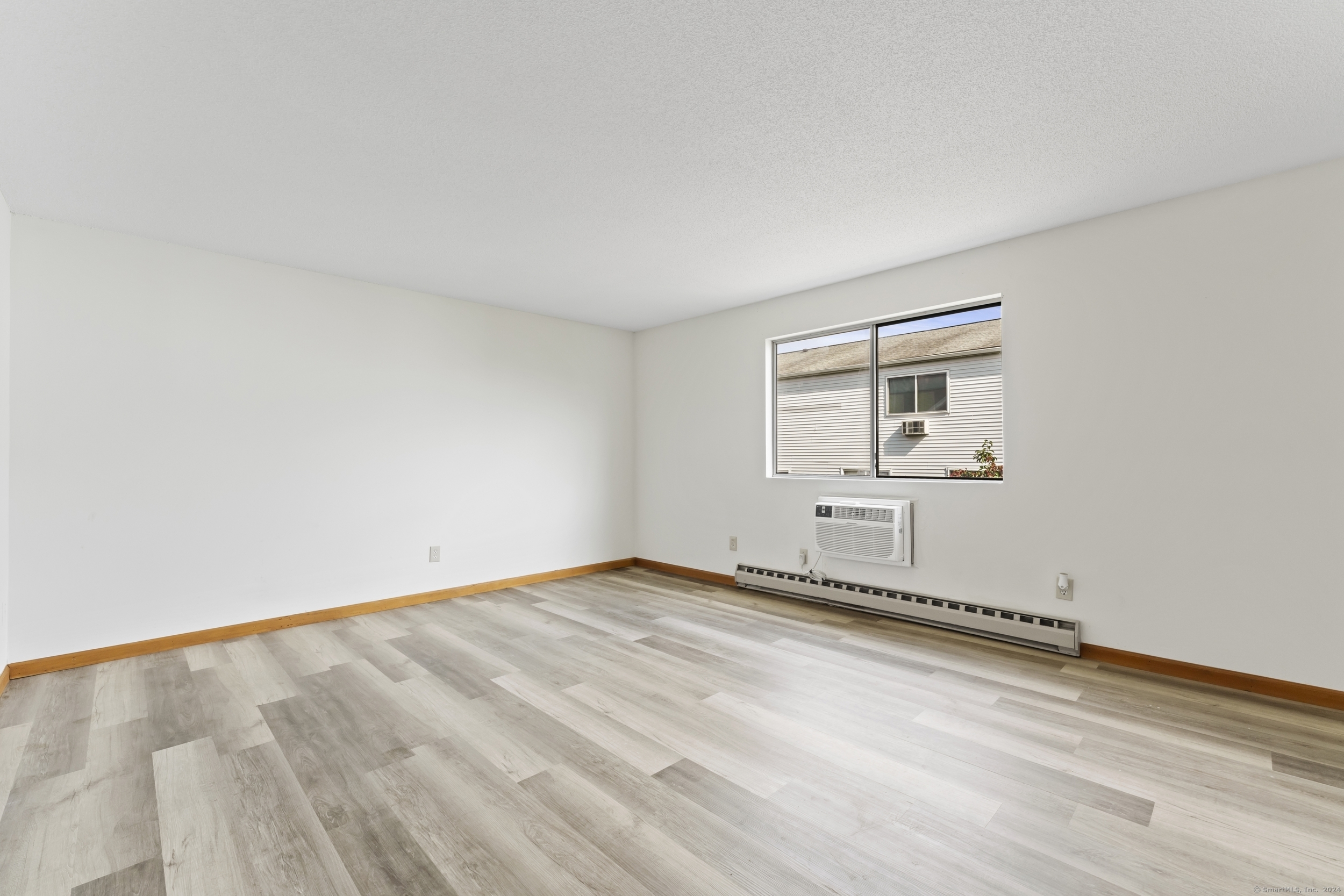 565 Clark Avenue 38