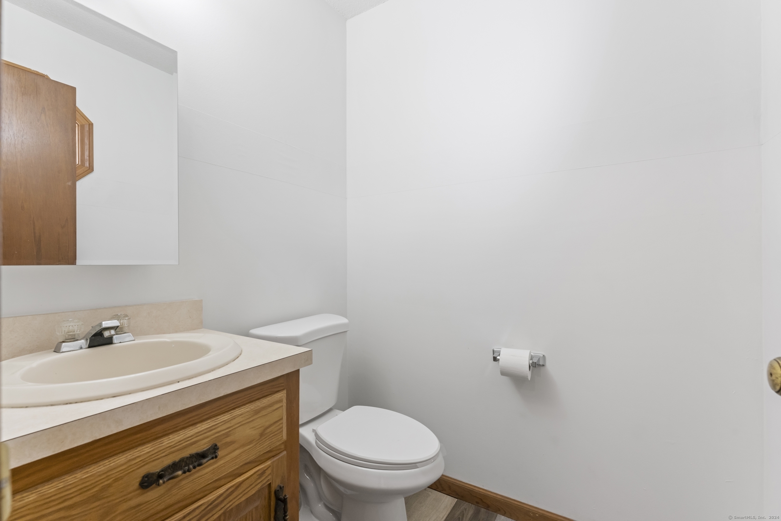 565 Clark Avenue 38