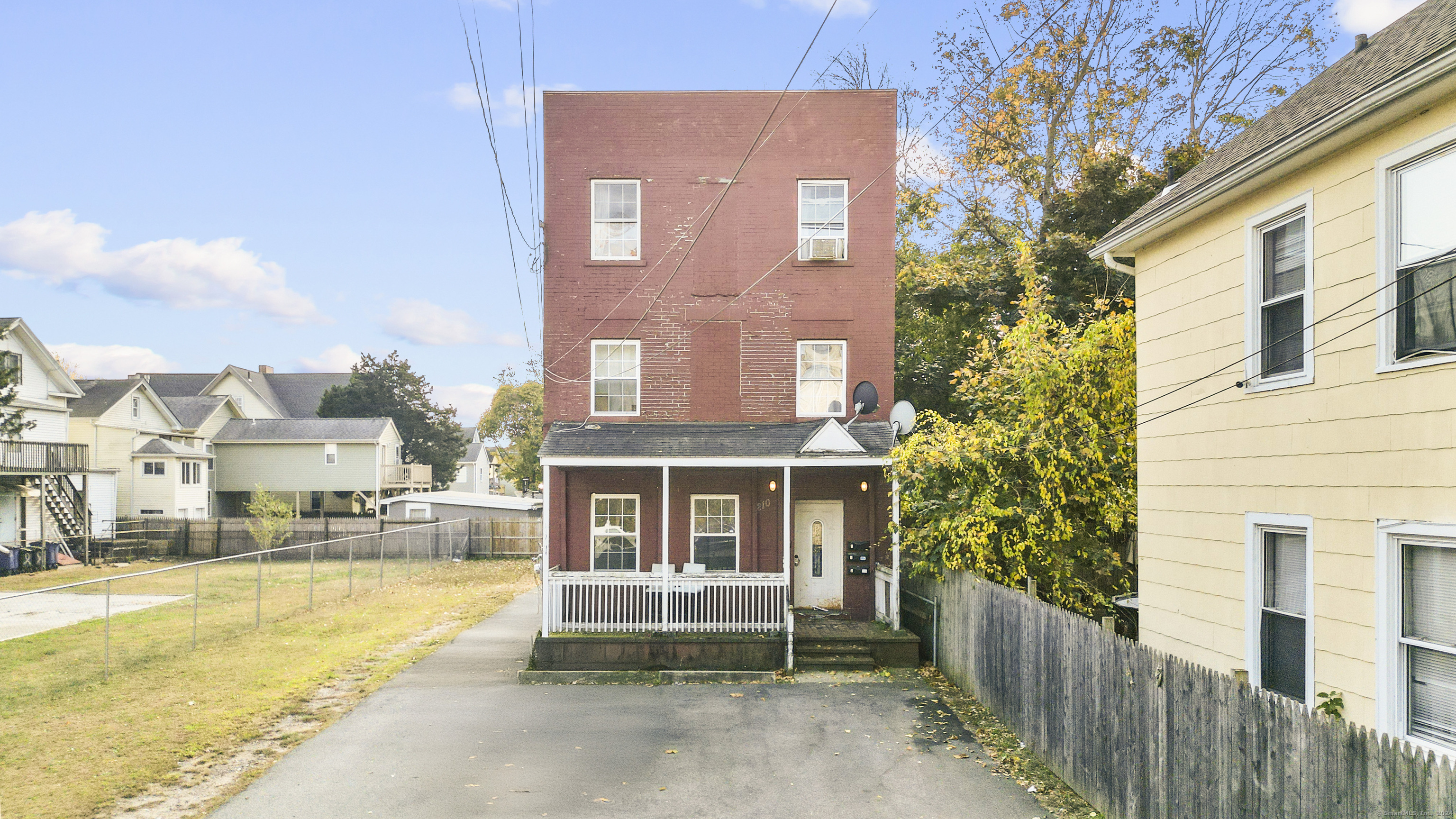 210 Rosette Street