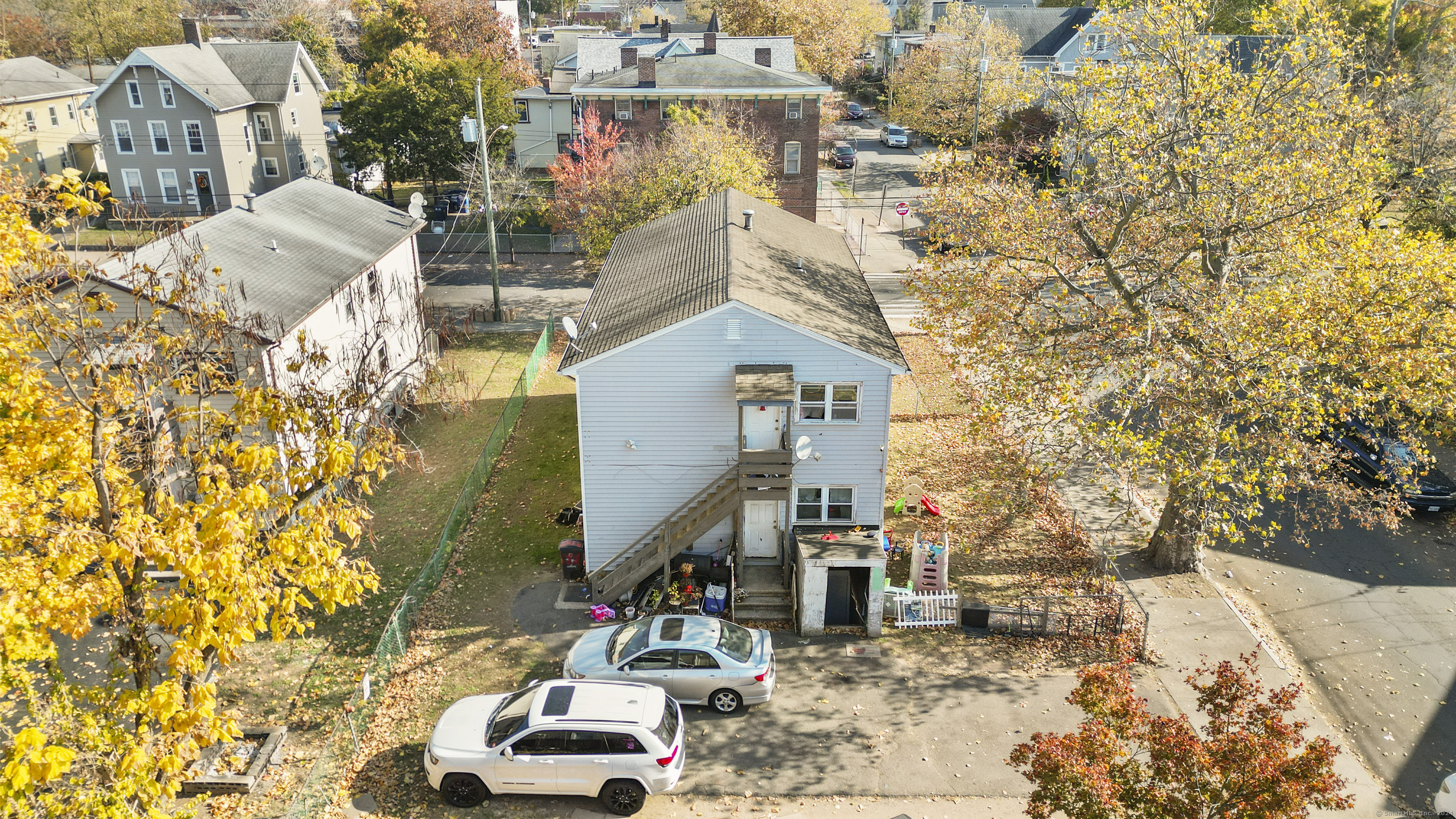 208 Poplar Street