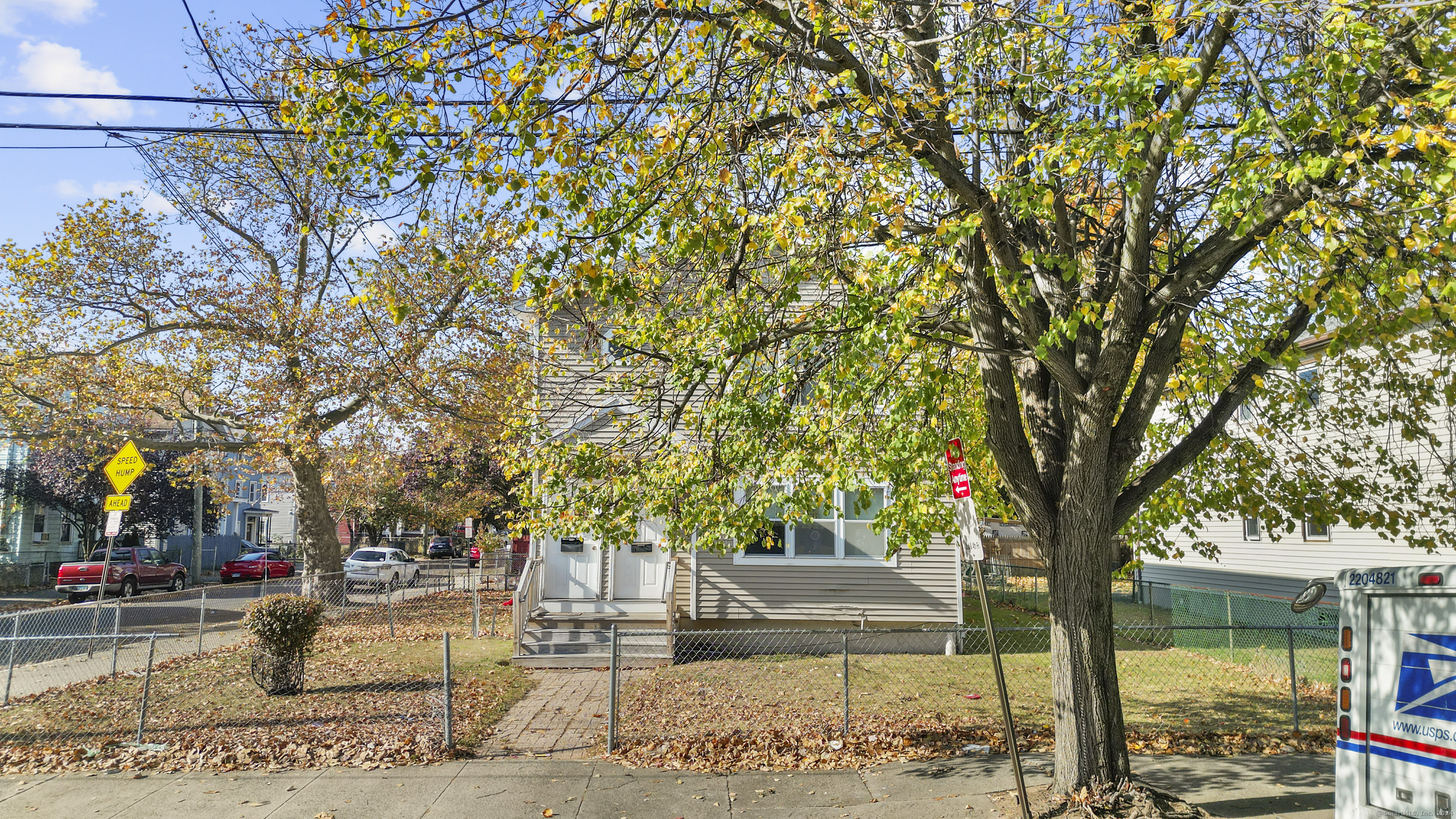 208 Poplar Street