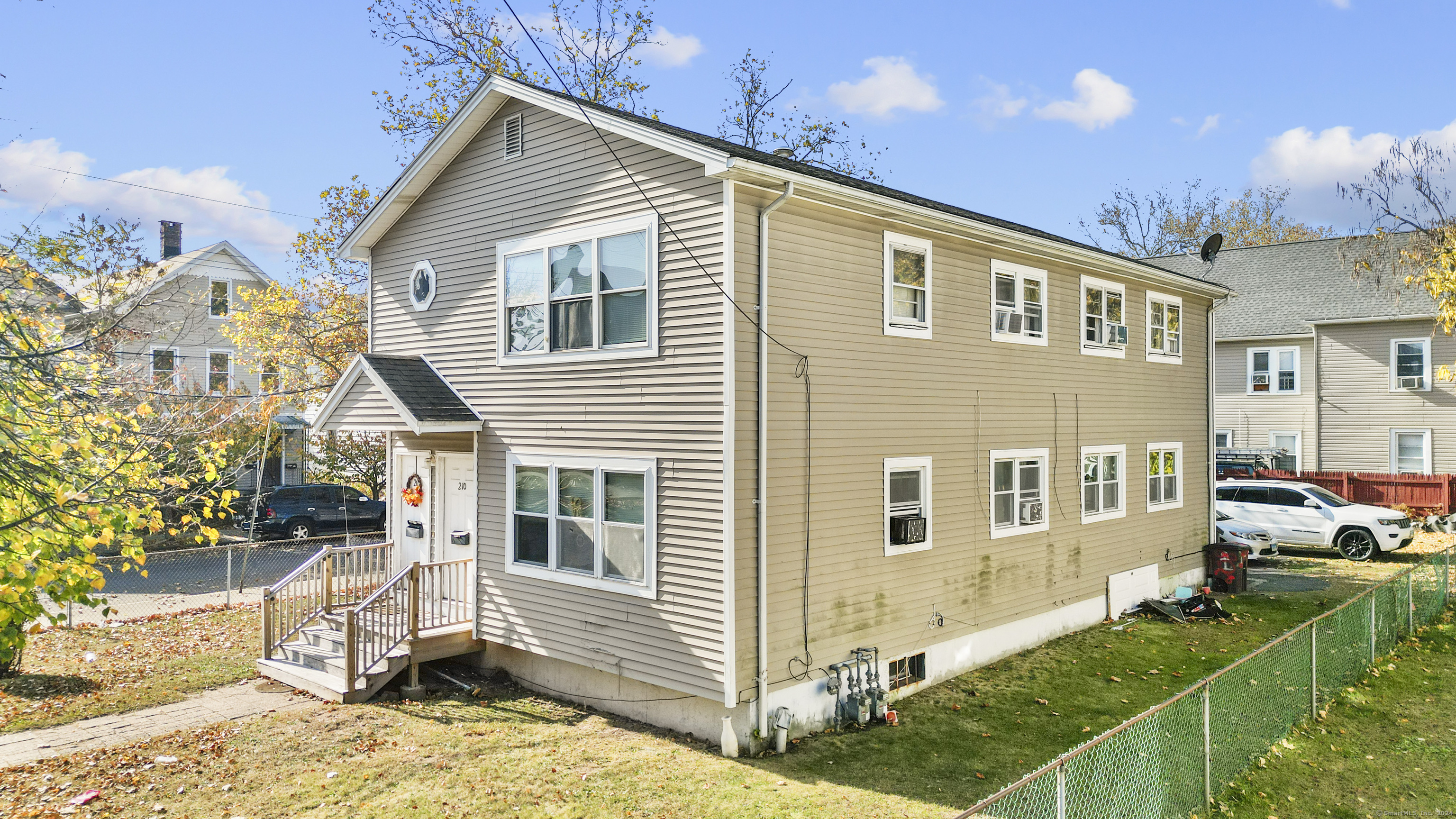 208 Poplar Street