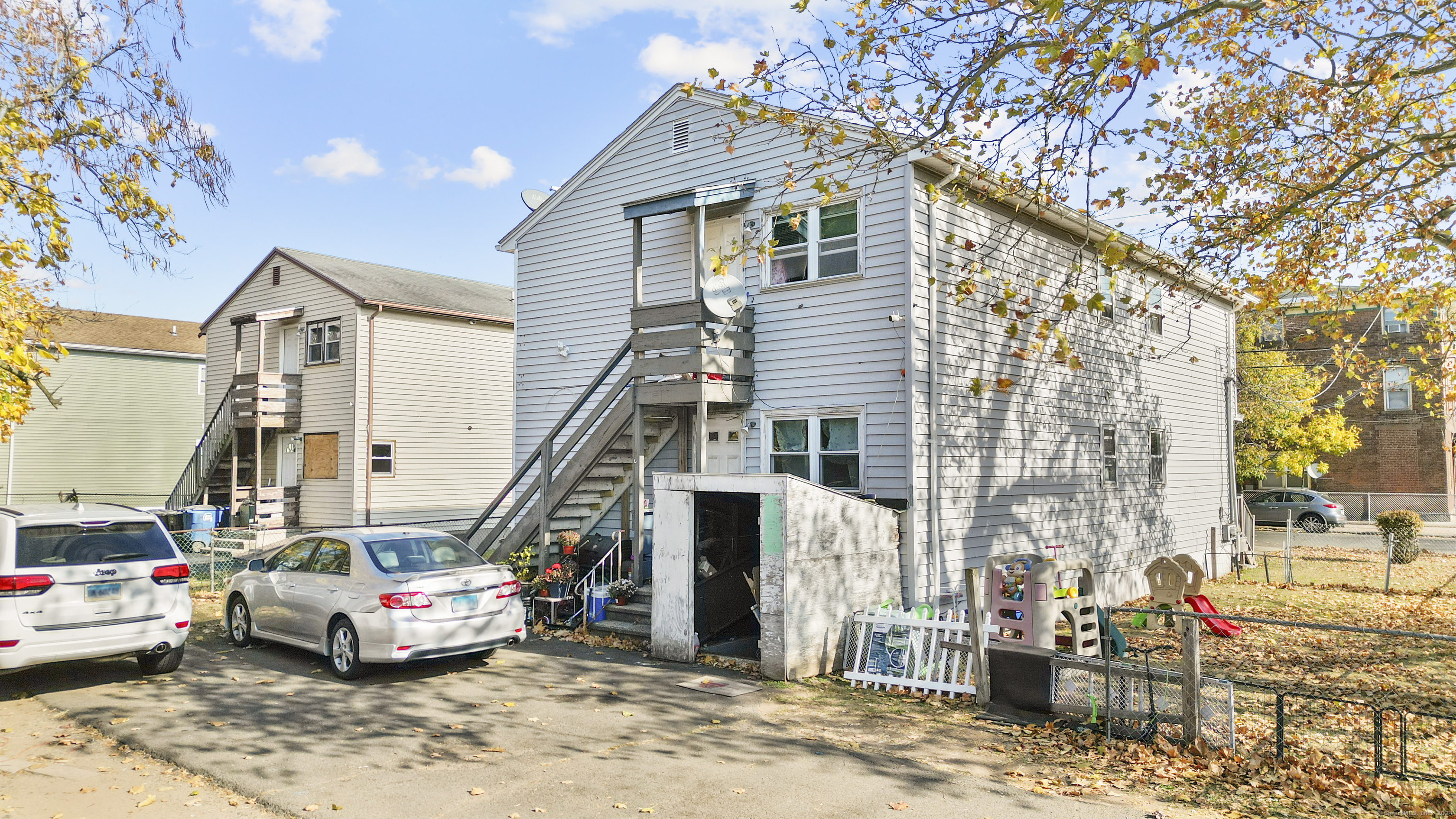 208 Poplar Street