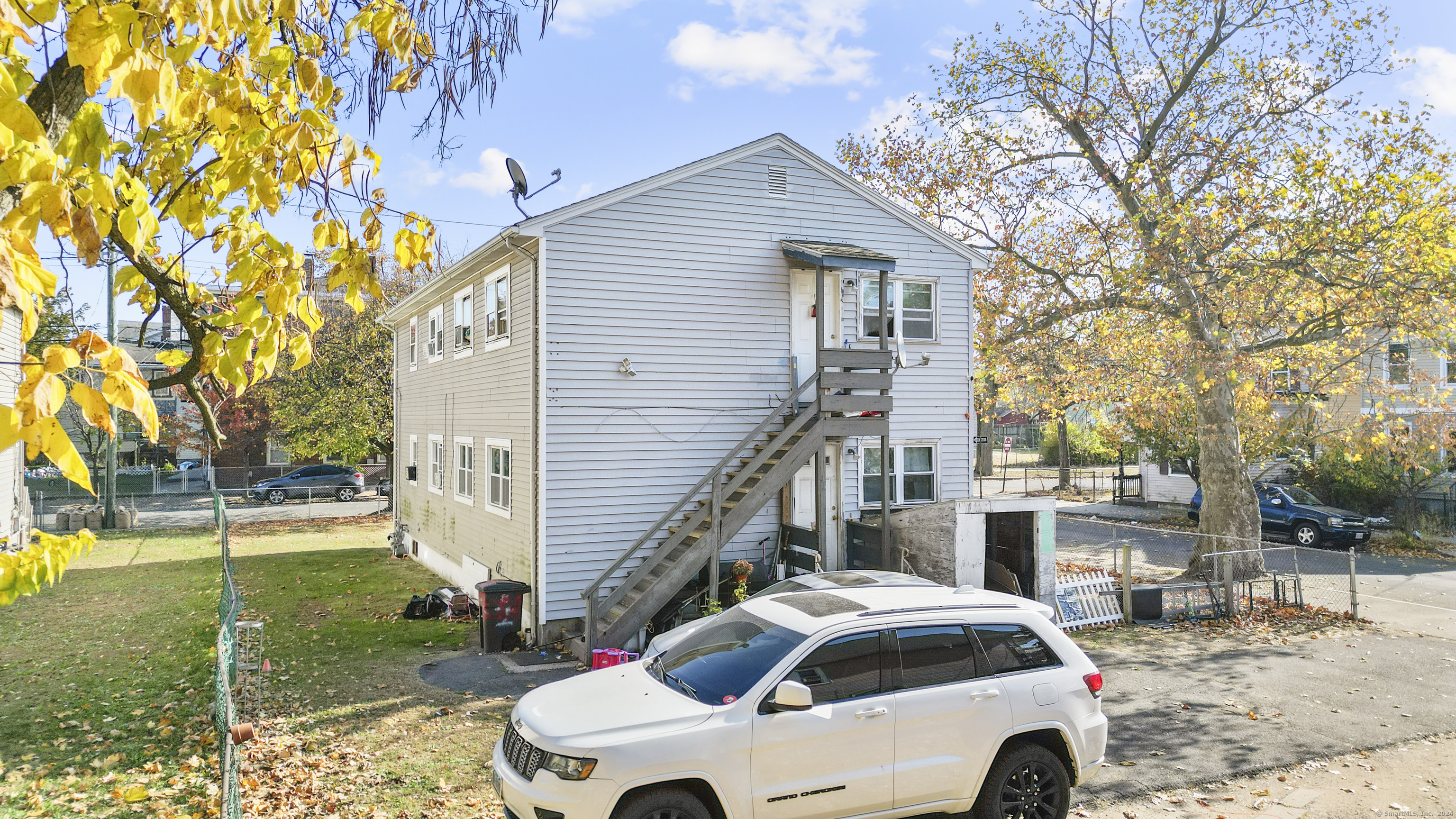 208 Poplar Street