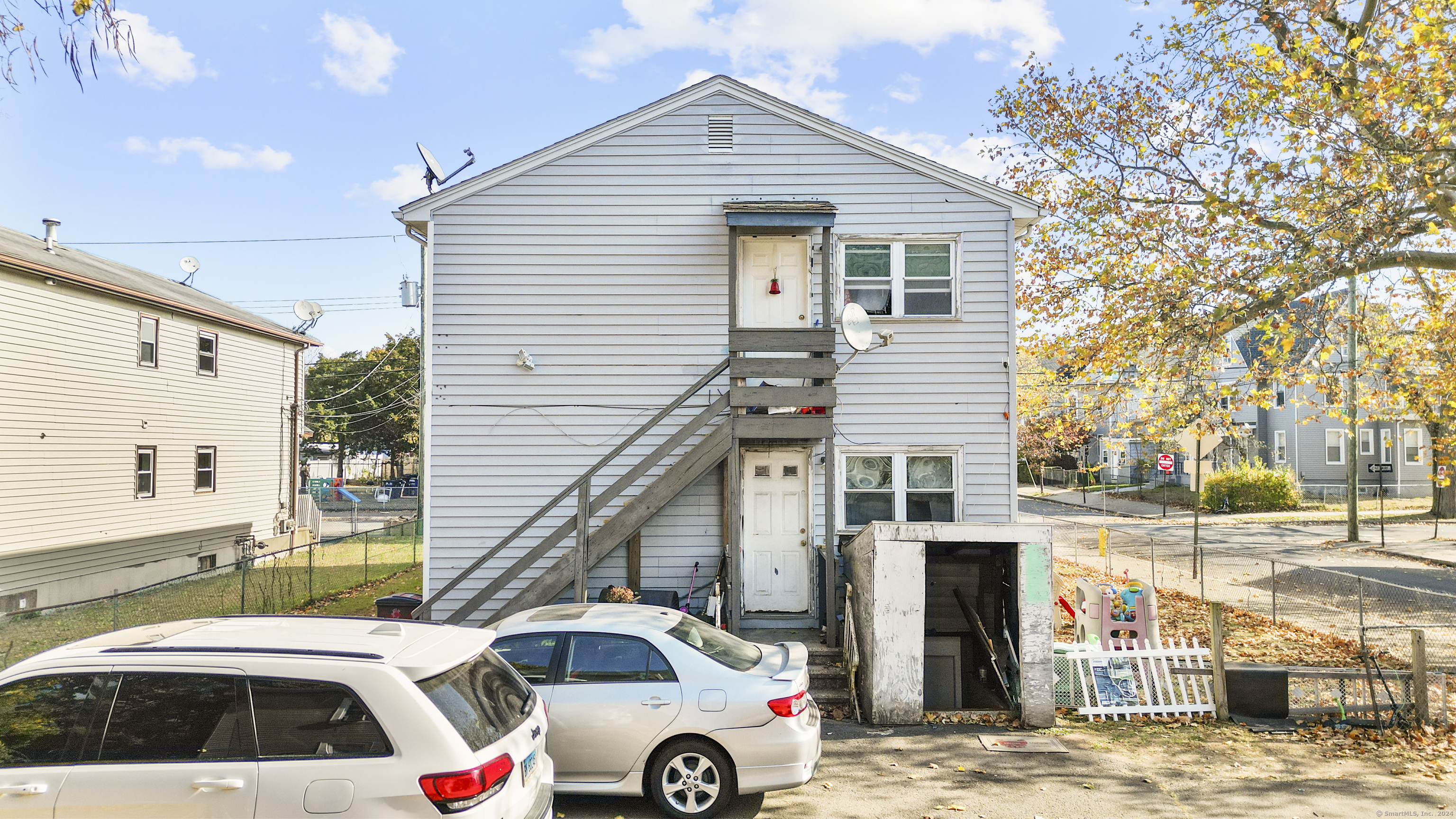 208 Poplar Street