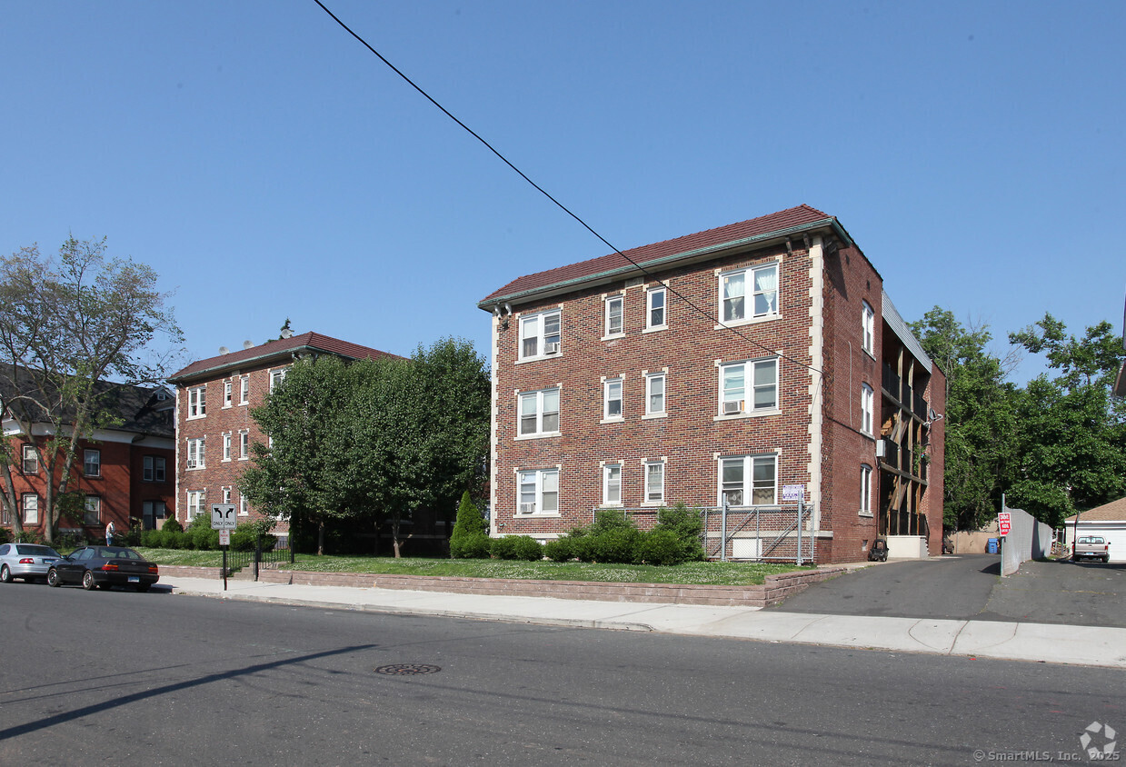 18 Lincoln Street