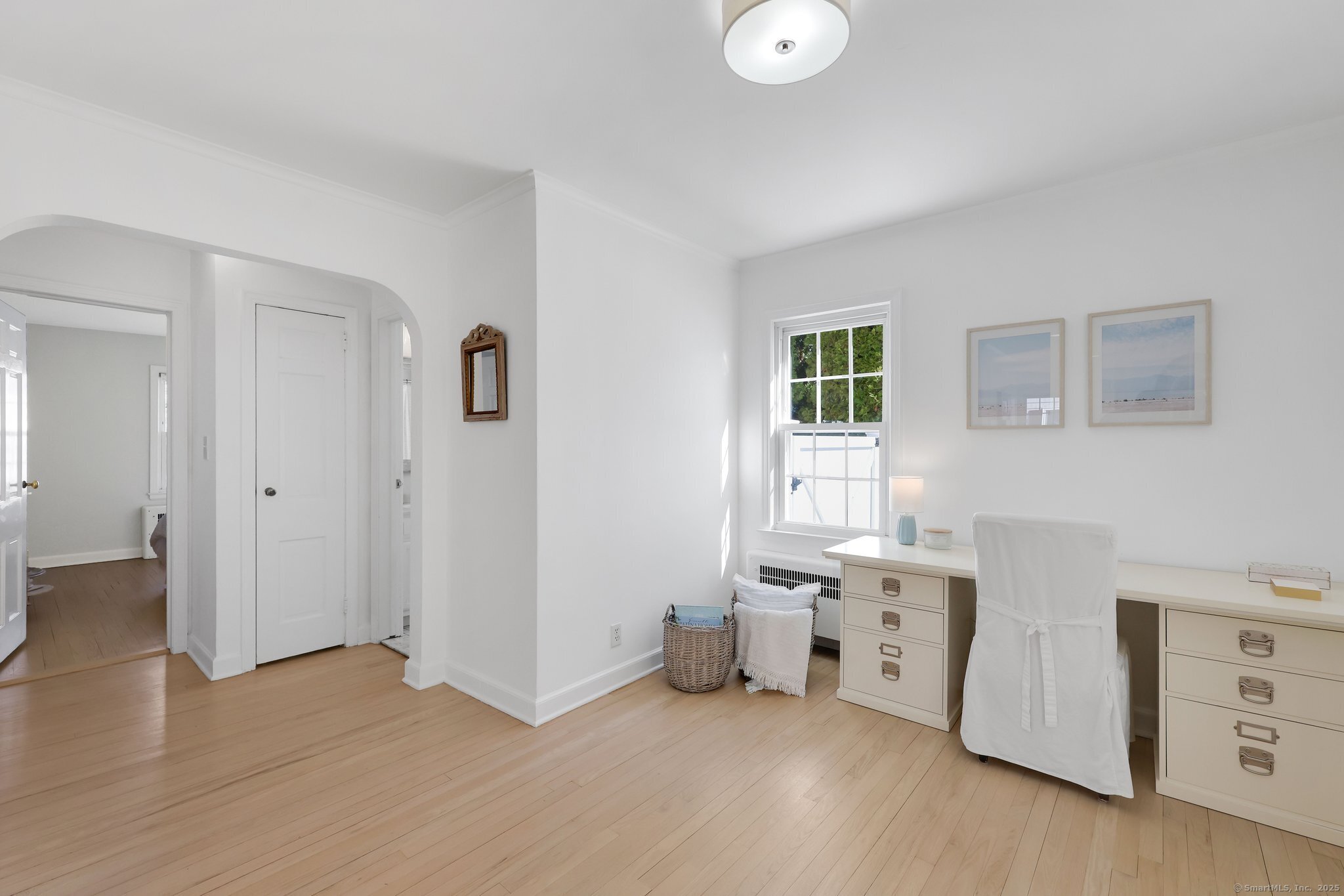 7 Greenacres Avenue