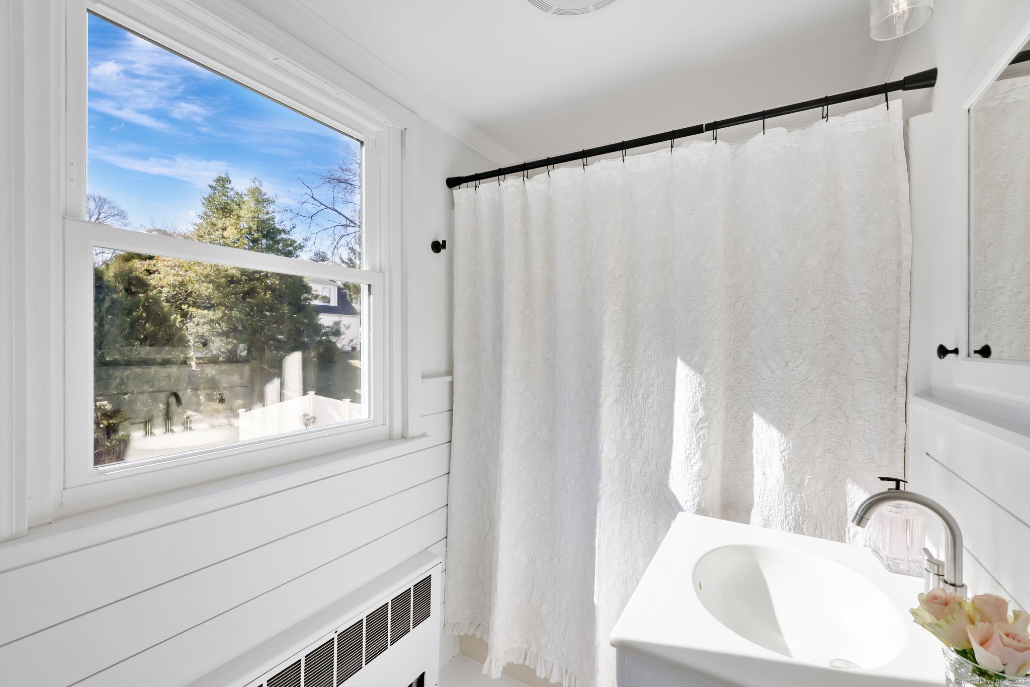 7 Greenacres Avenue