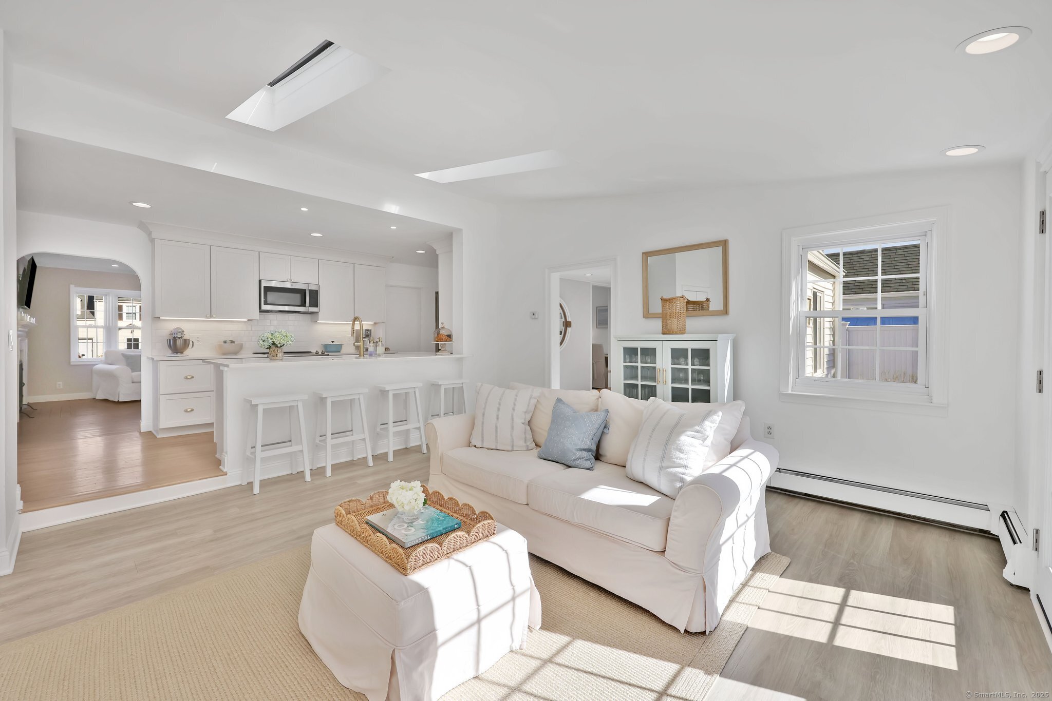 7 Greenacres Avenue