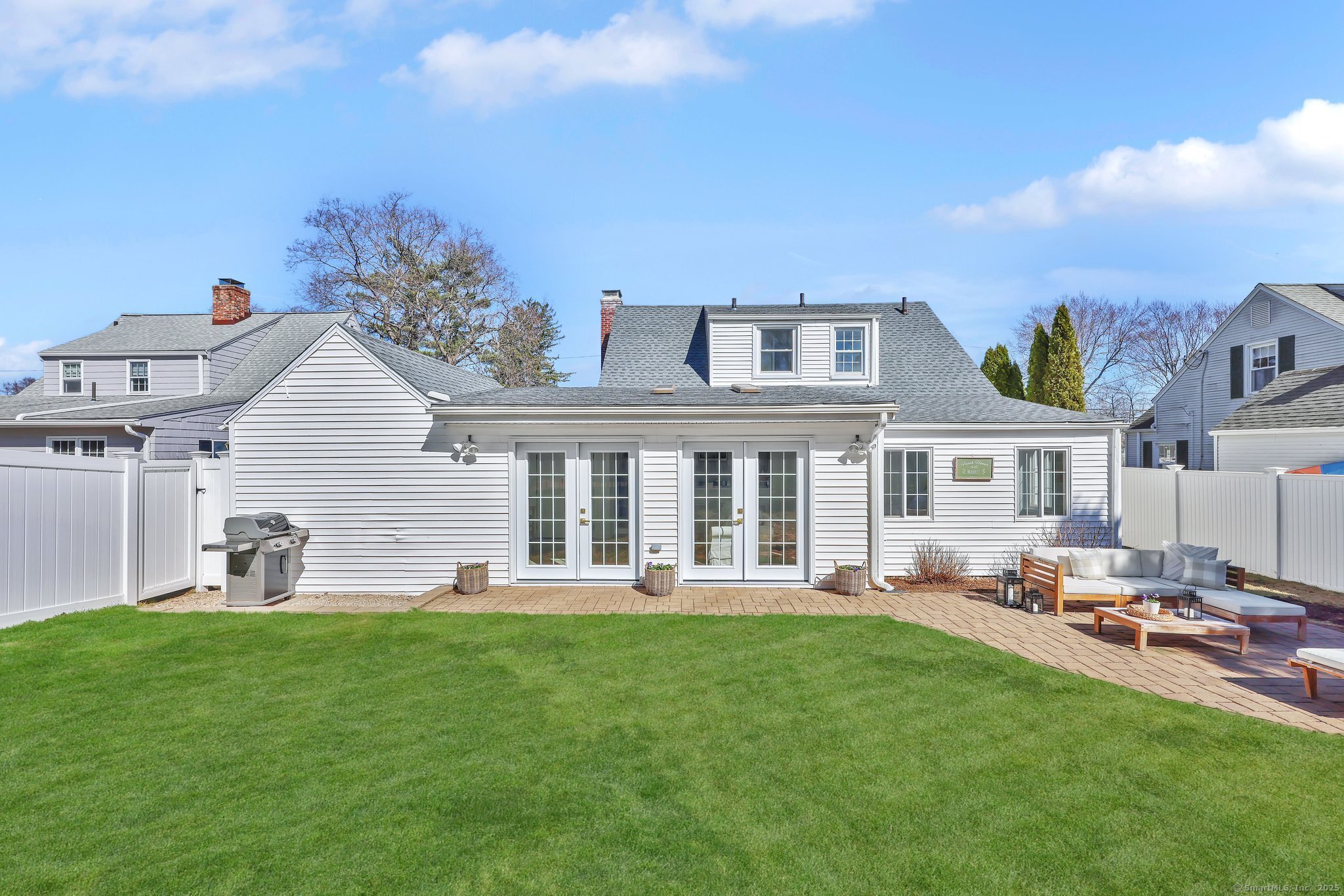 7 Greenacres Avenue