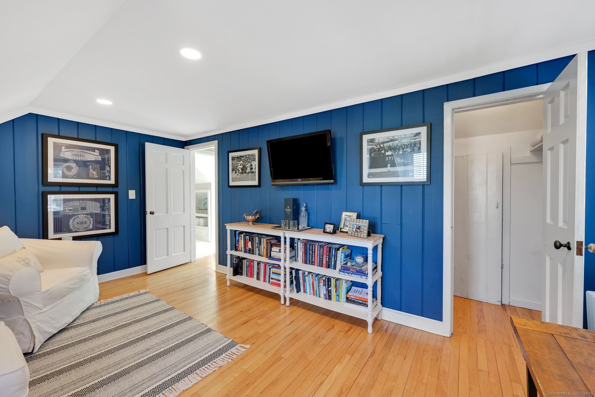 7 Greenacres Avenue