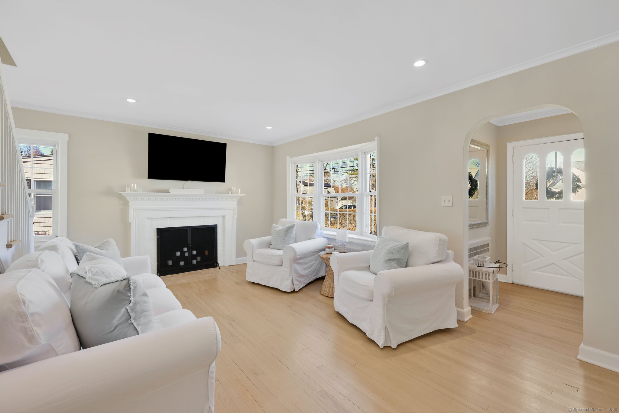 7 Greenacres Avenue