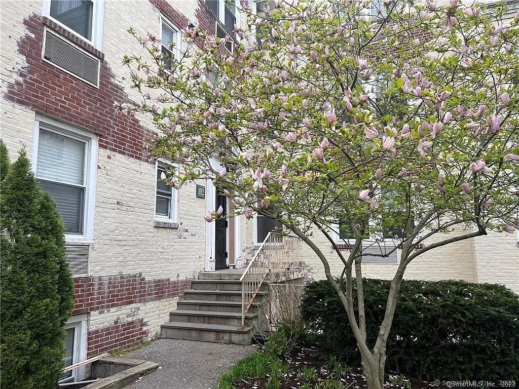 102 Summer Street 1A
