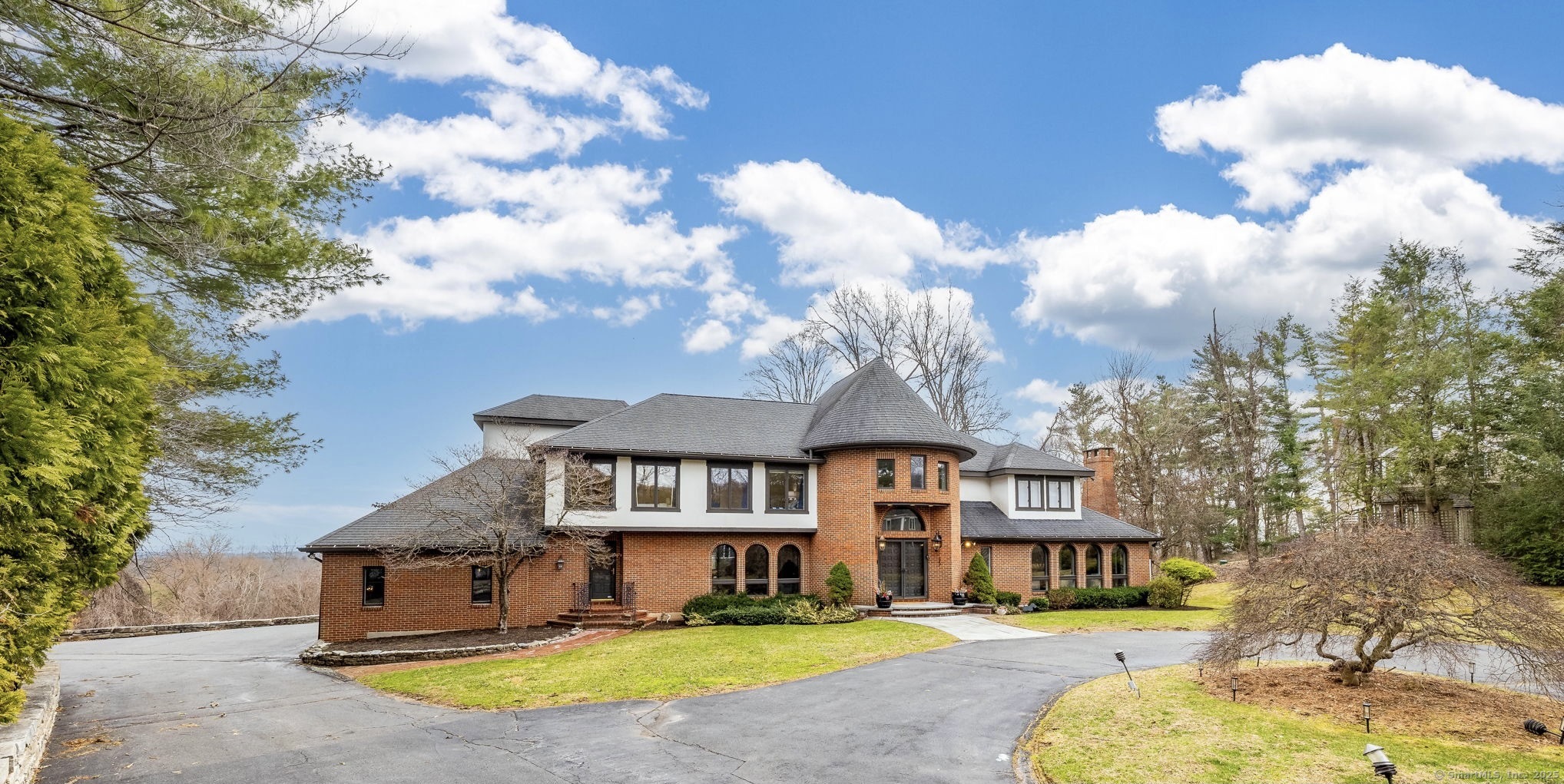 35 Mountain Farms Road