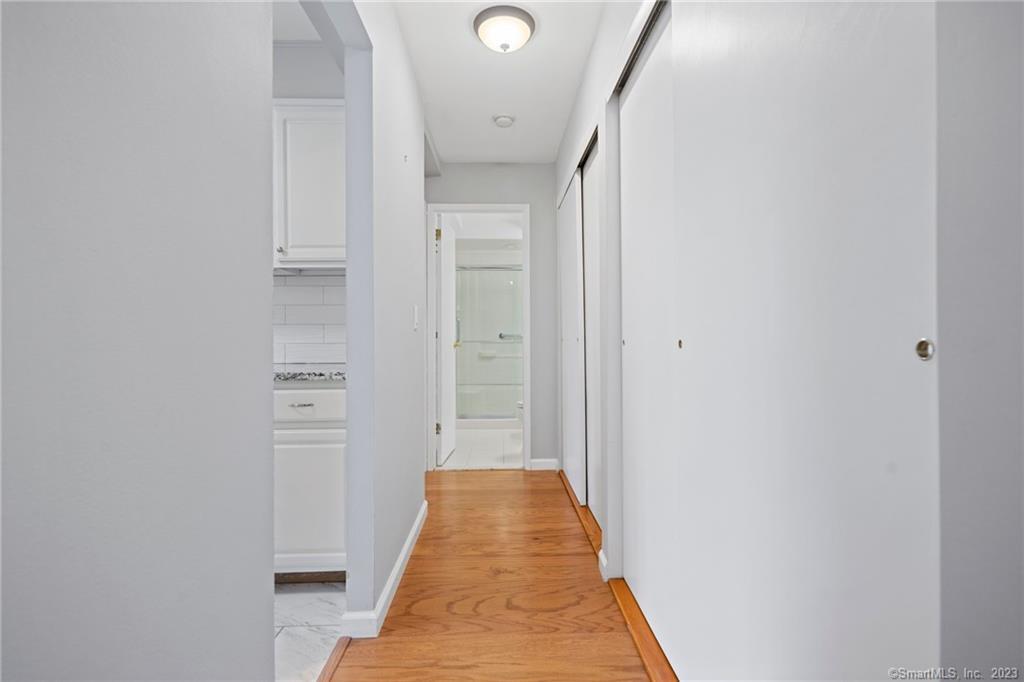 891 Farmington Avenue 5F