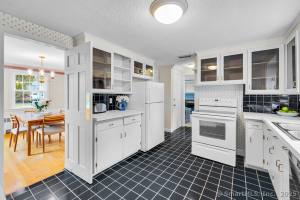 588 Fern Street