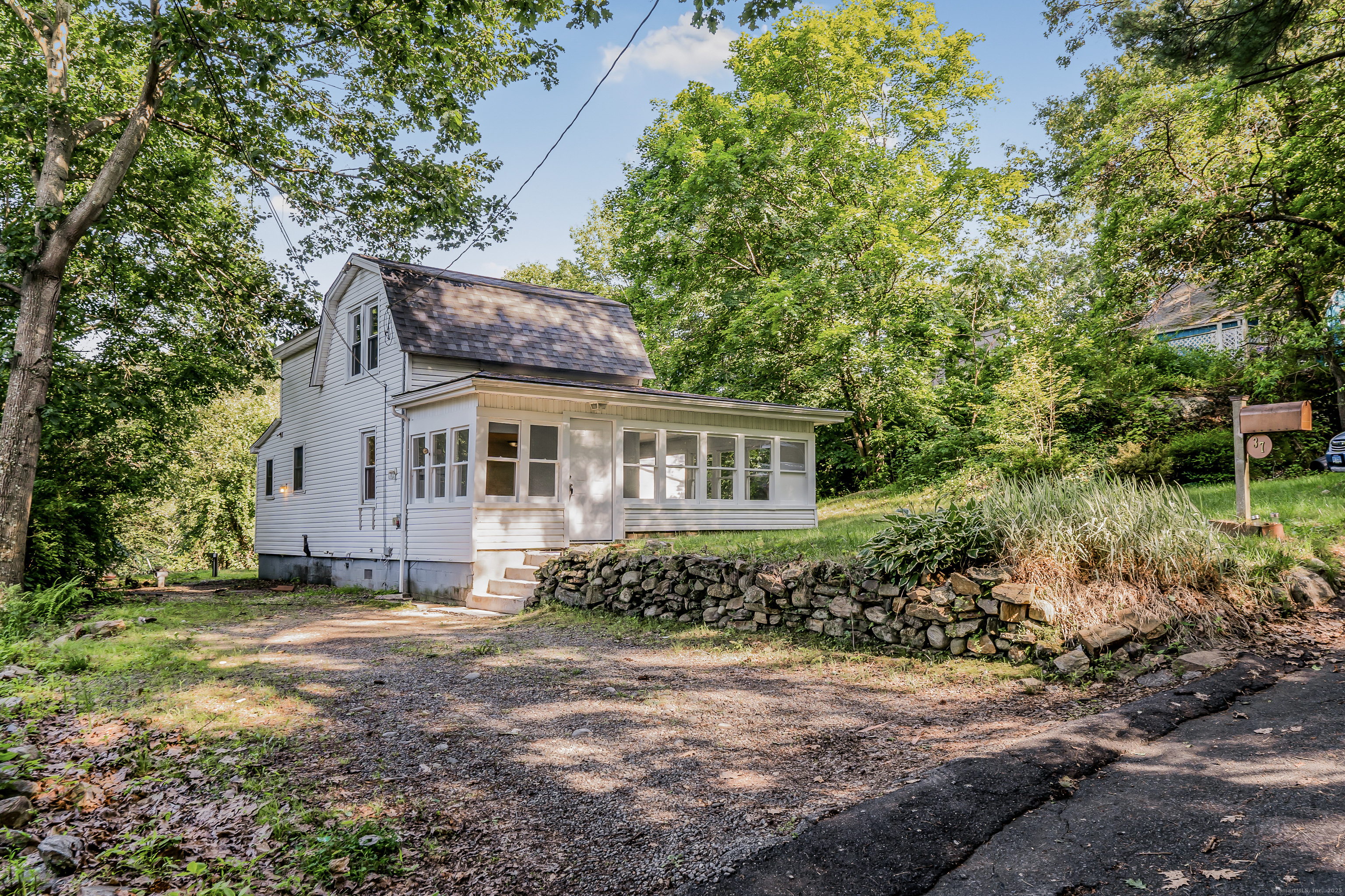 37 Quarry Road