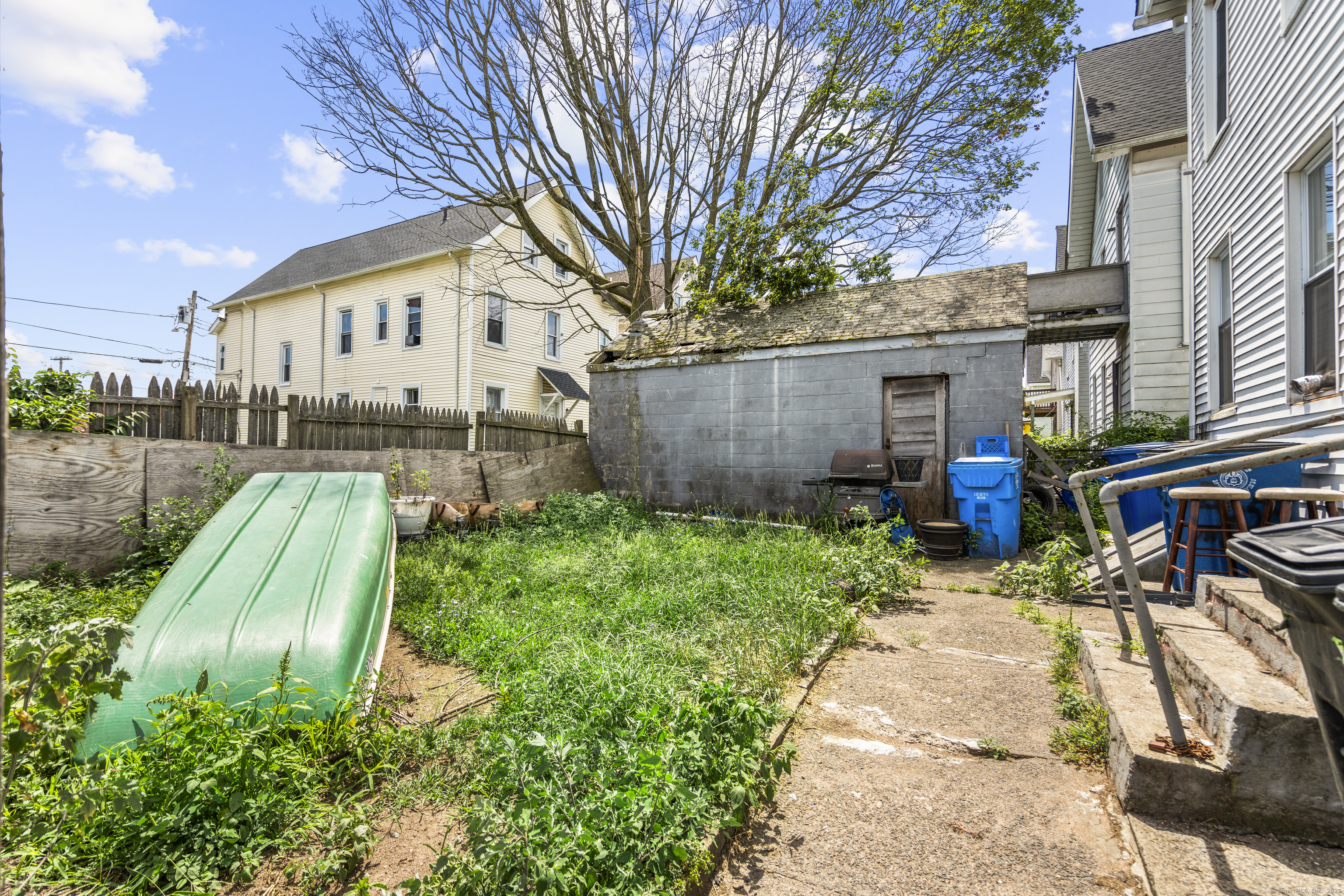 295 Lloyd Street