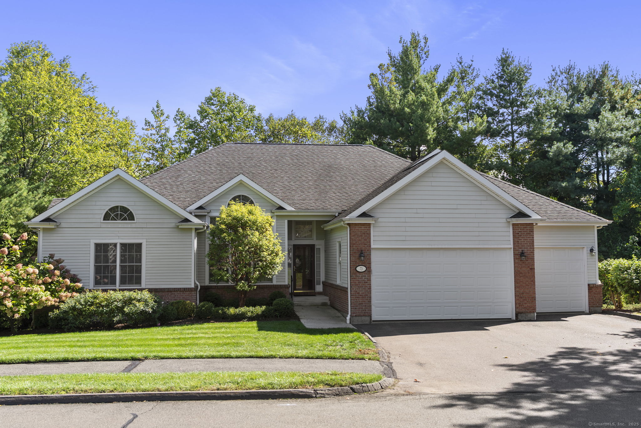 73 Emily Way 73