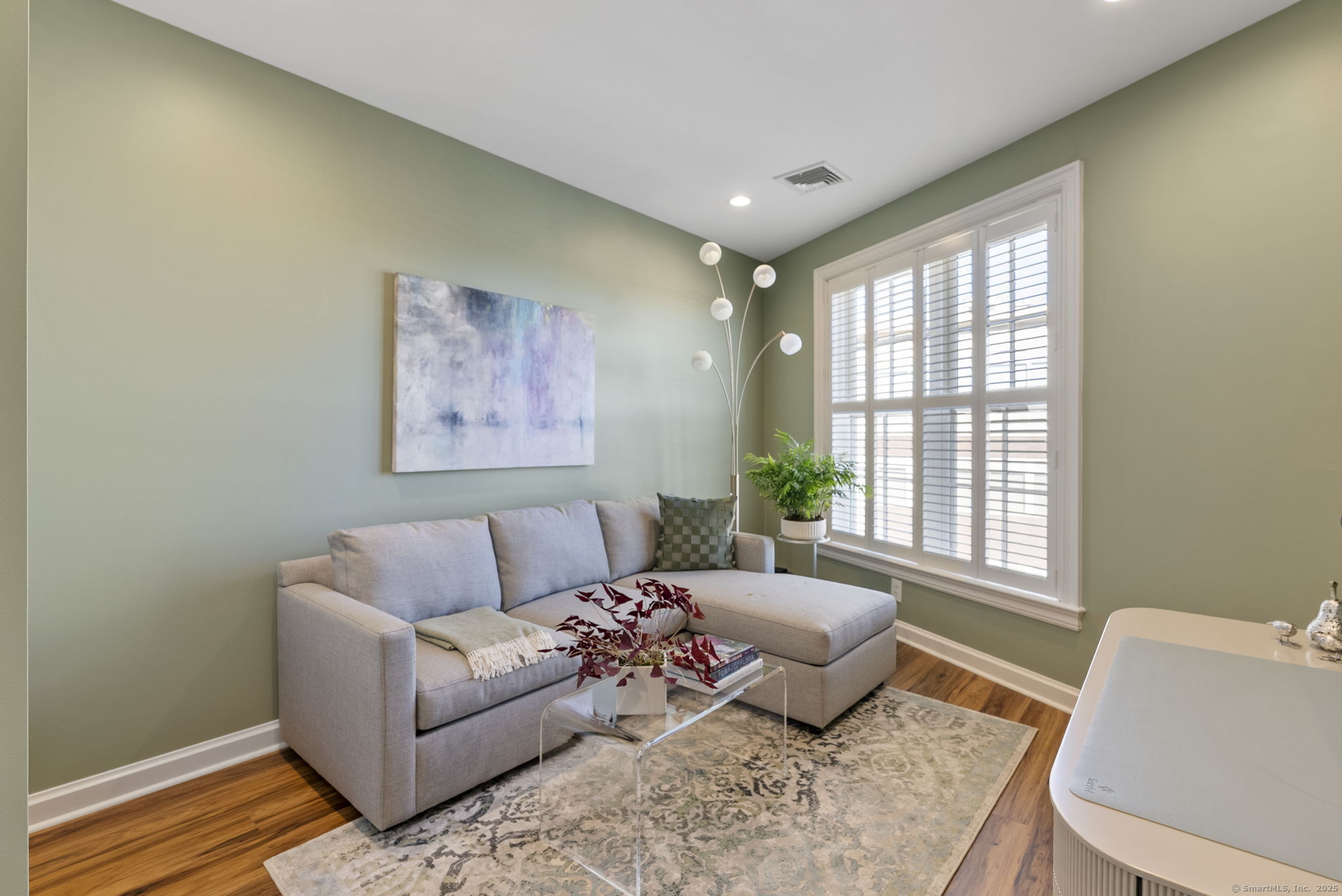 85 Memorial Road APT 512