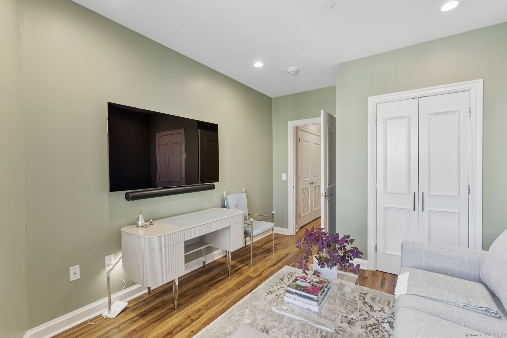 85 Memorial Road APT 512