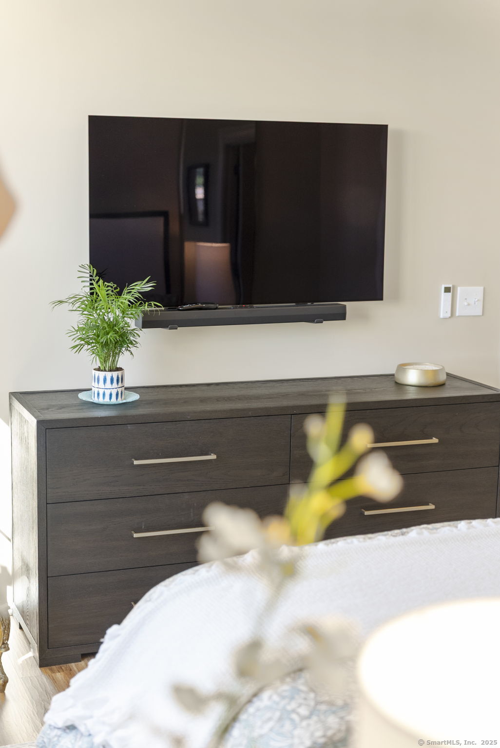 85 Memorial Road APT 512