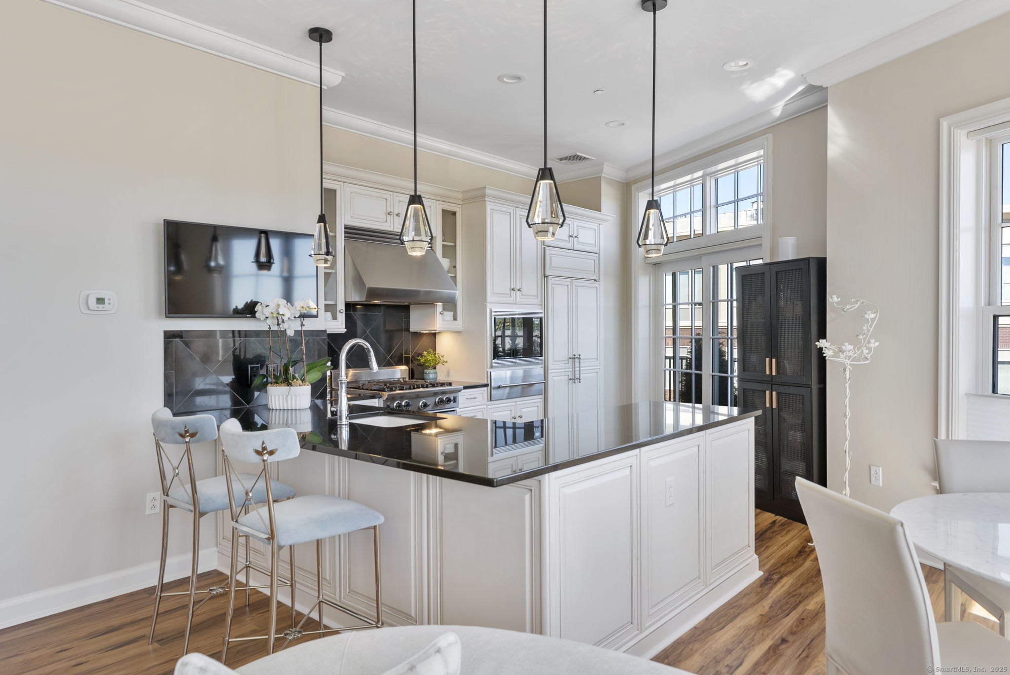 85 Memorial Road APT 512