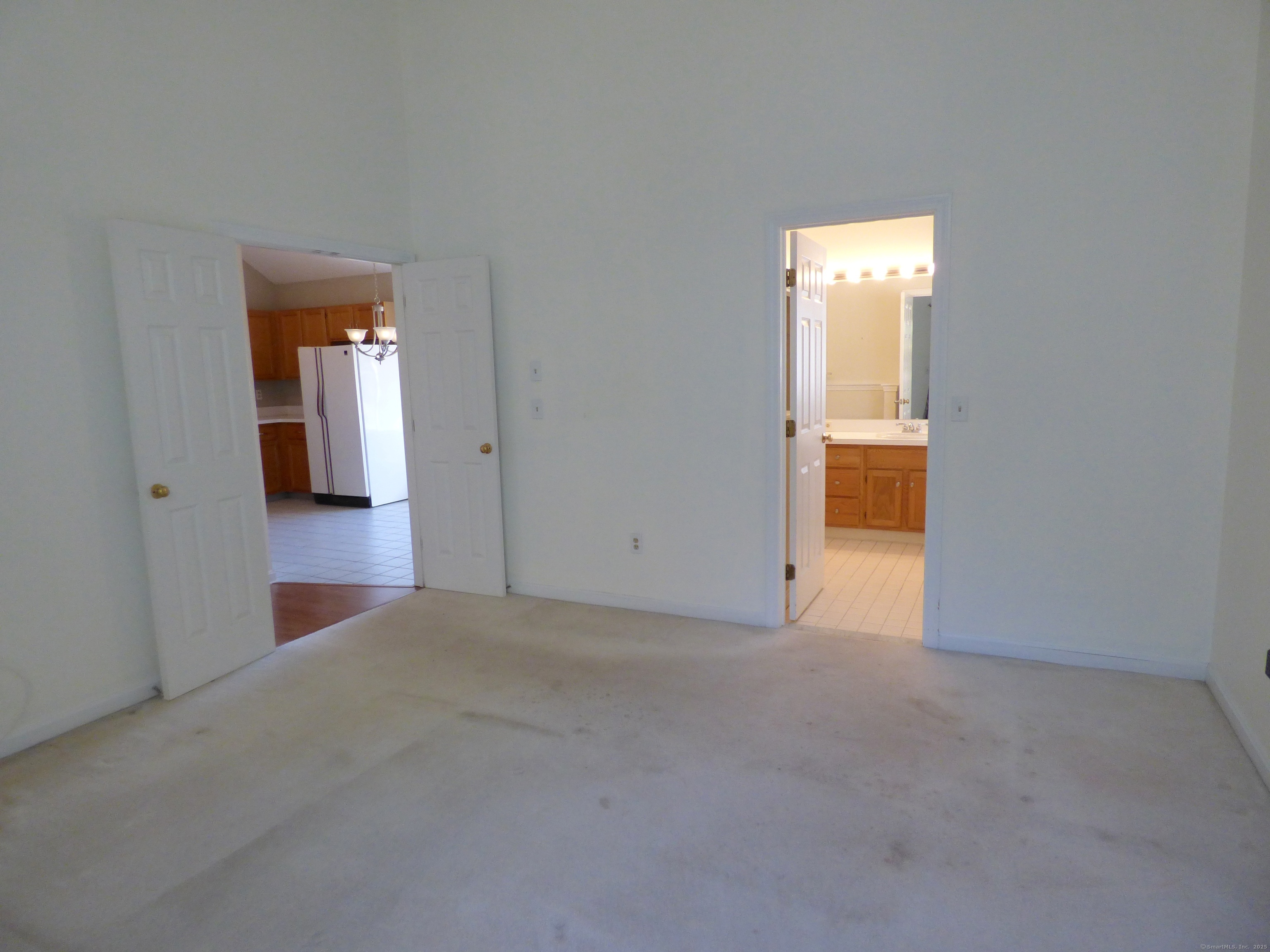 16 Stratton Forest Way 16
