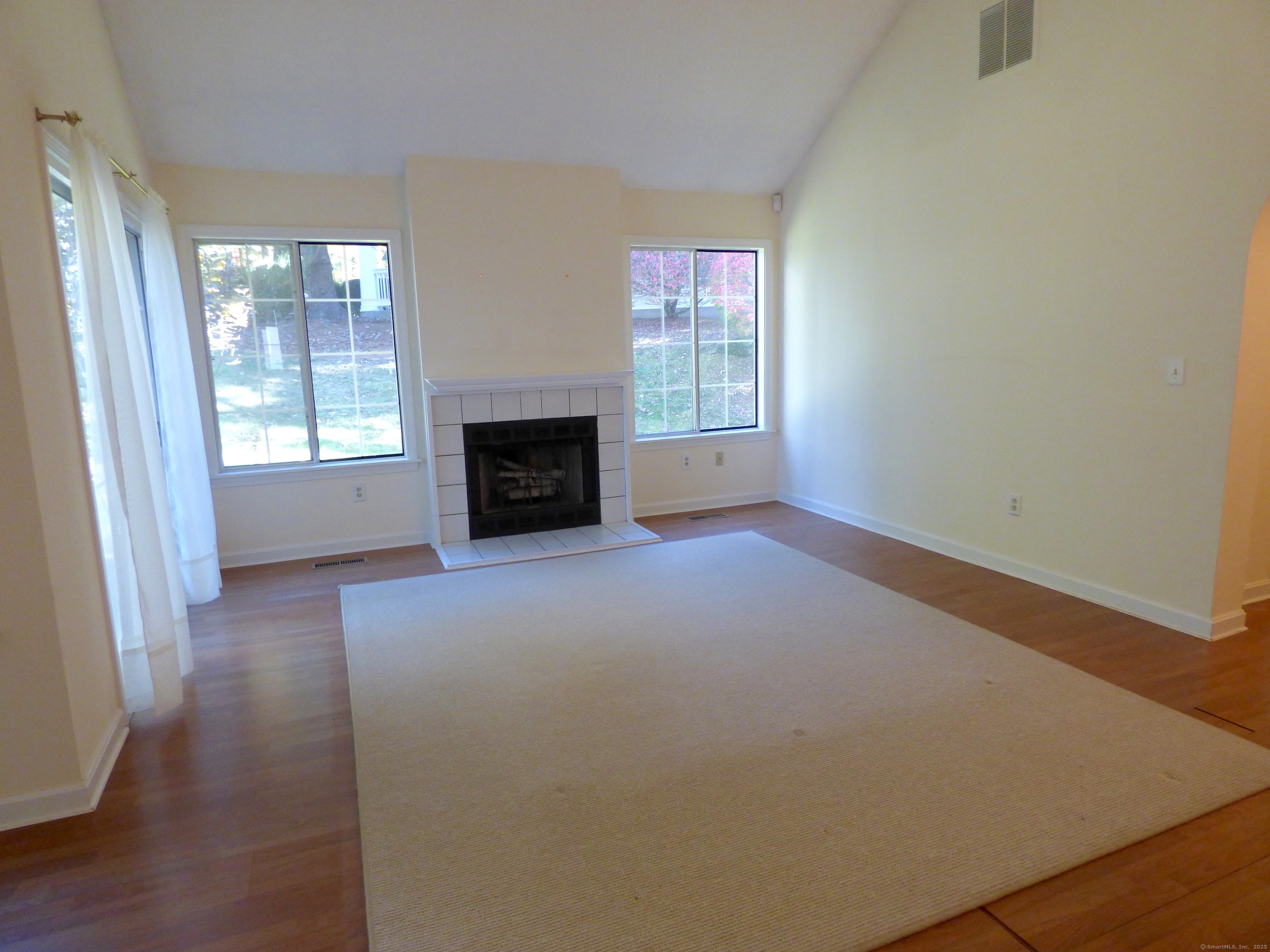16 Stratton Forest Way 16