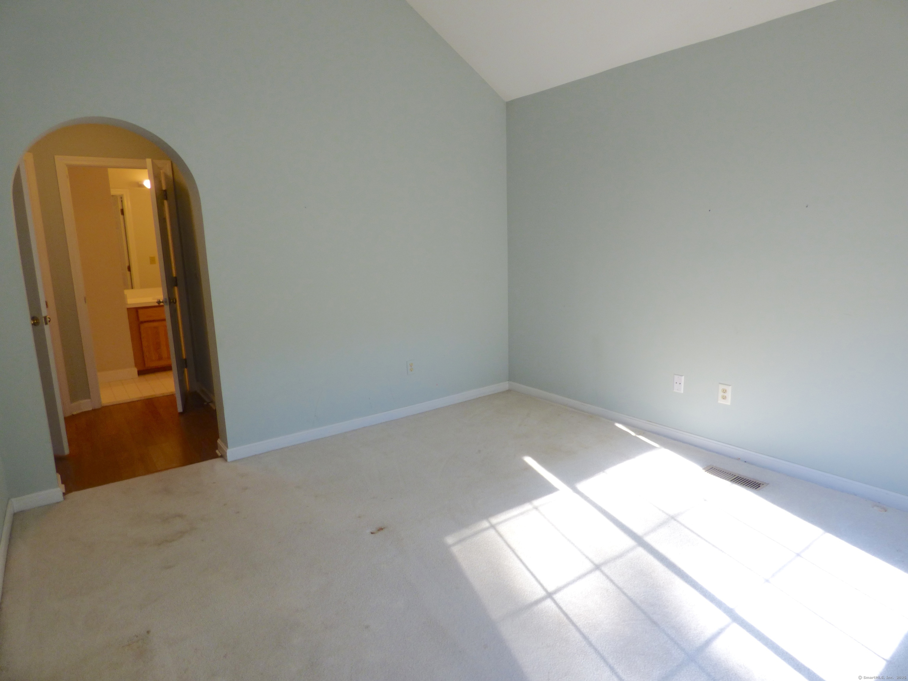 16 Stratton Forest Way 16