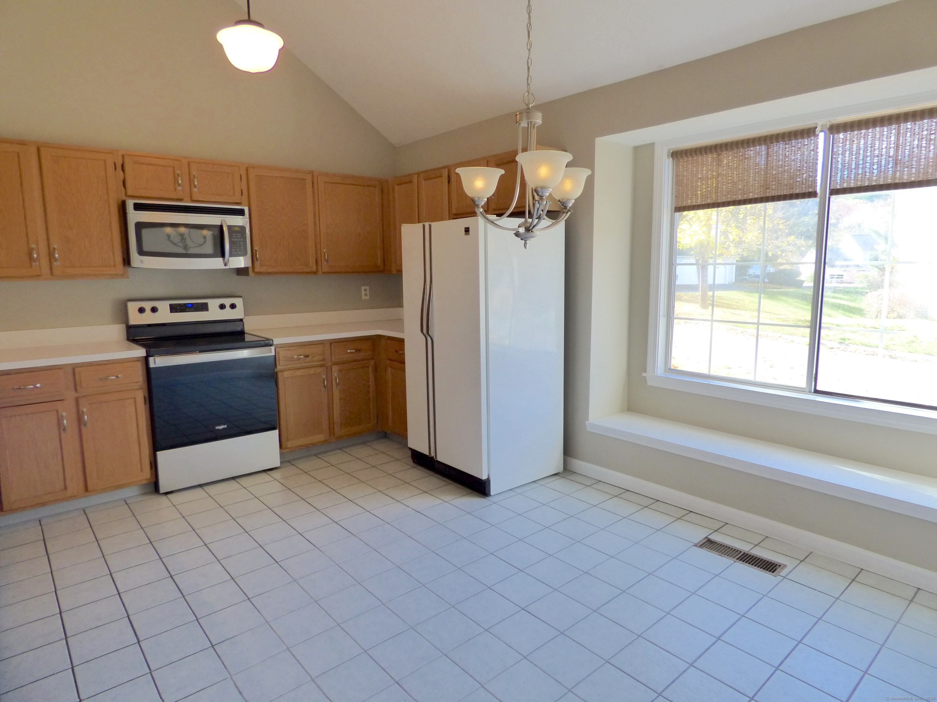 16 Stratton Forest Way 16