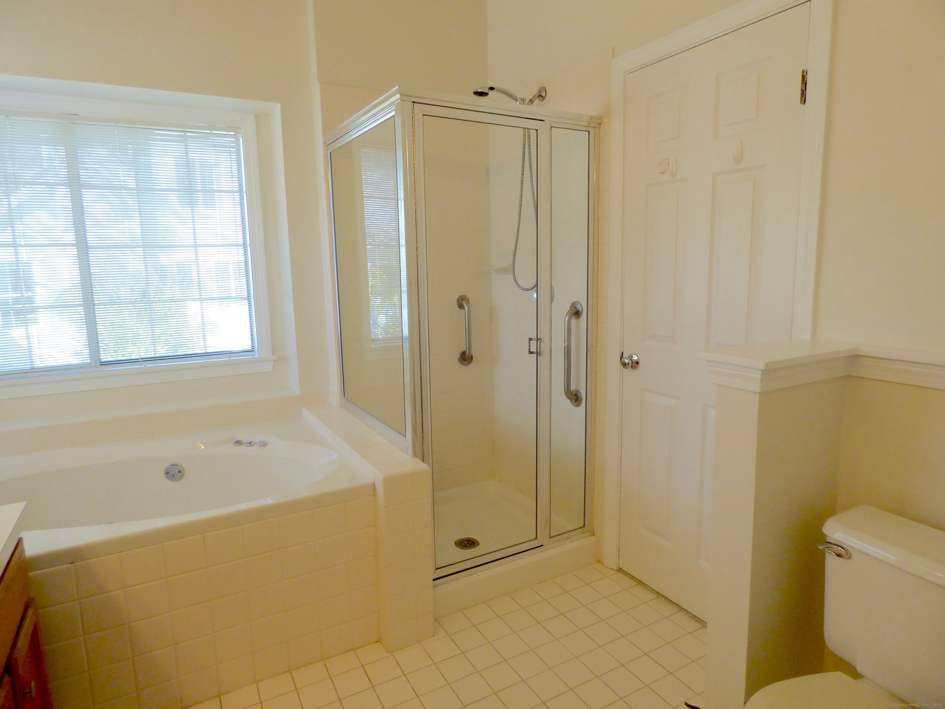16 Stratton Forest Way 16
