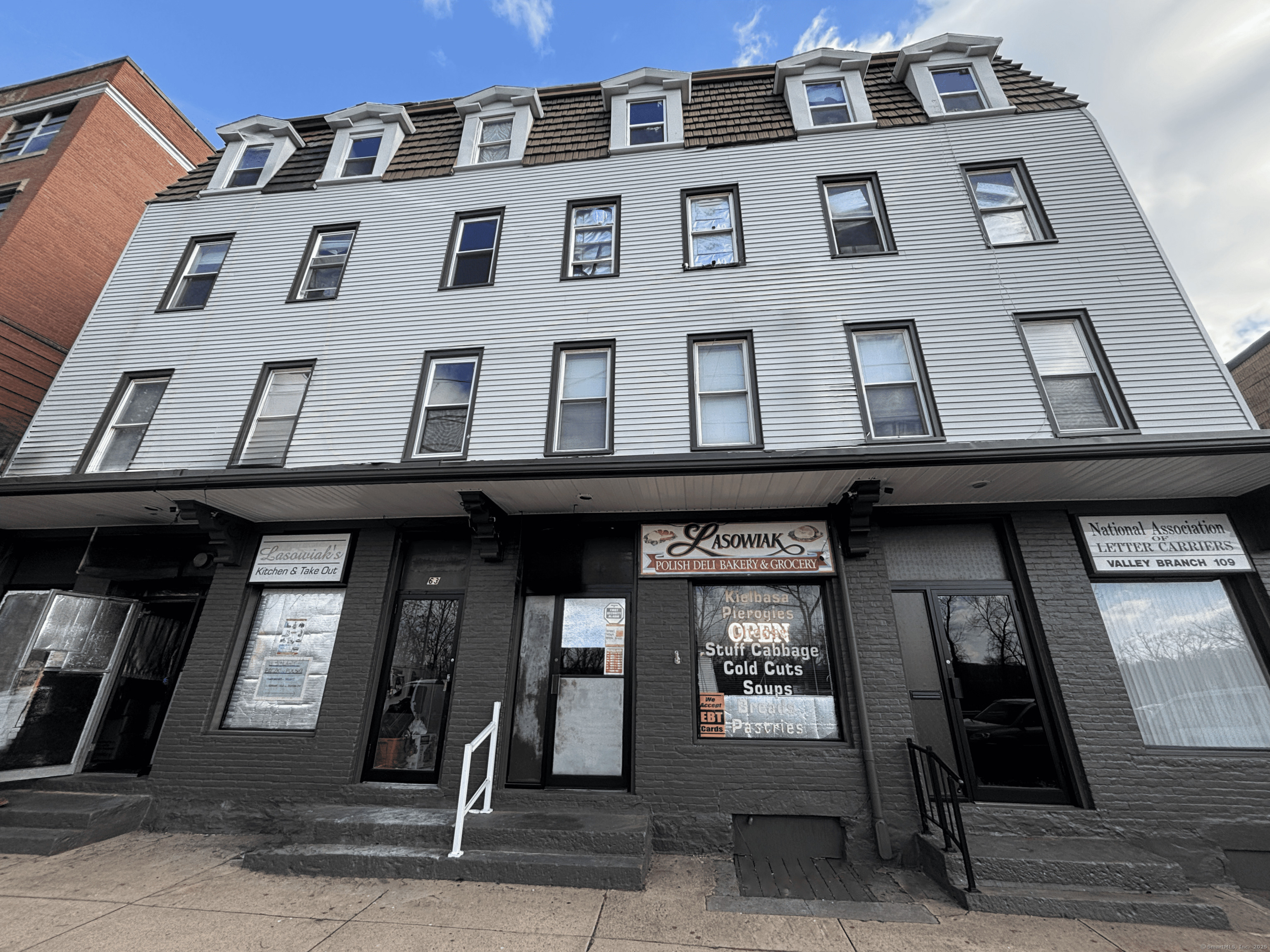 63 Derby Avenue