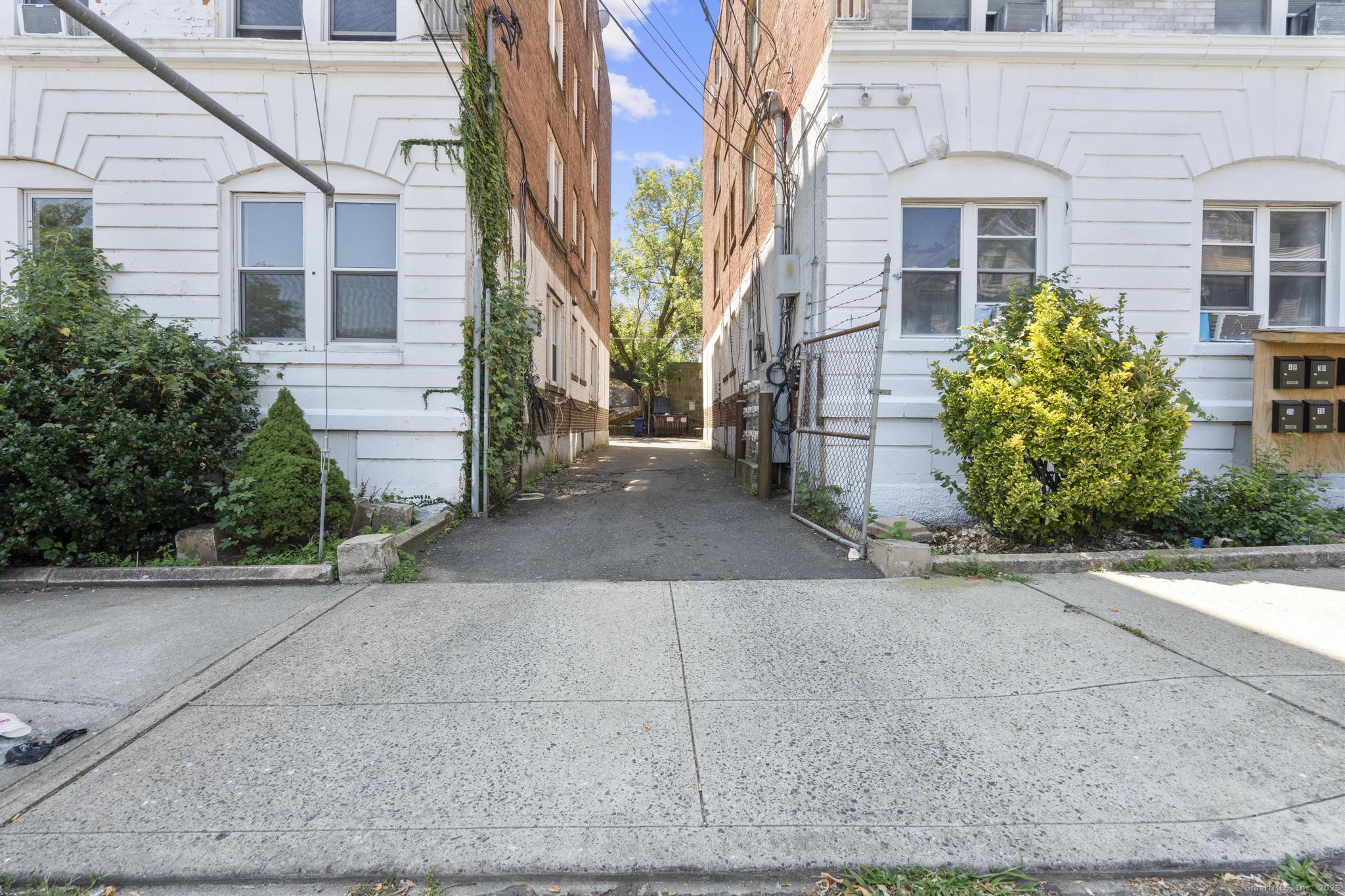 25 Whittier Street