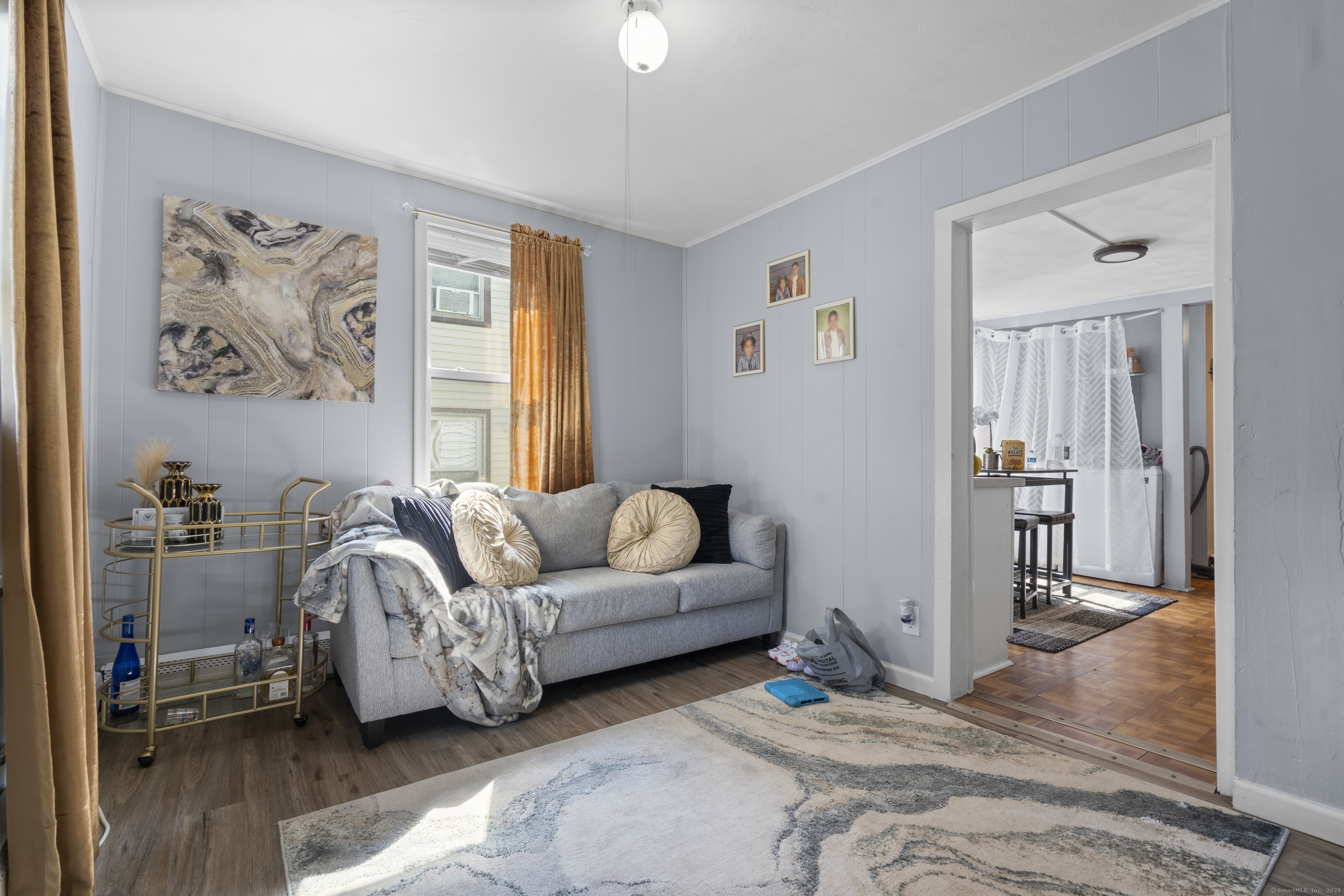 9 East Lawlor Street