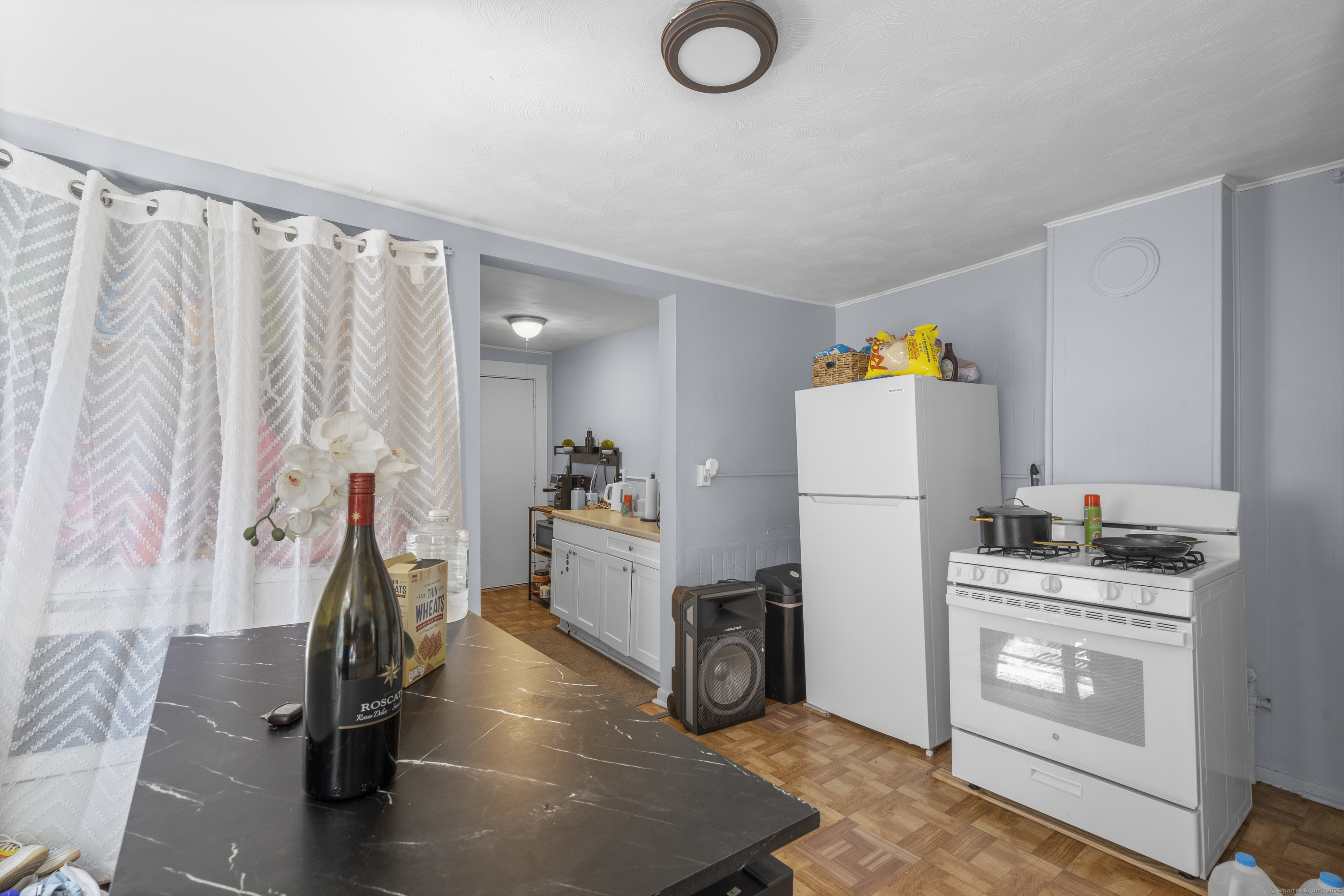 9 East Lawlor Street