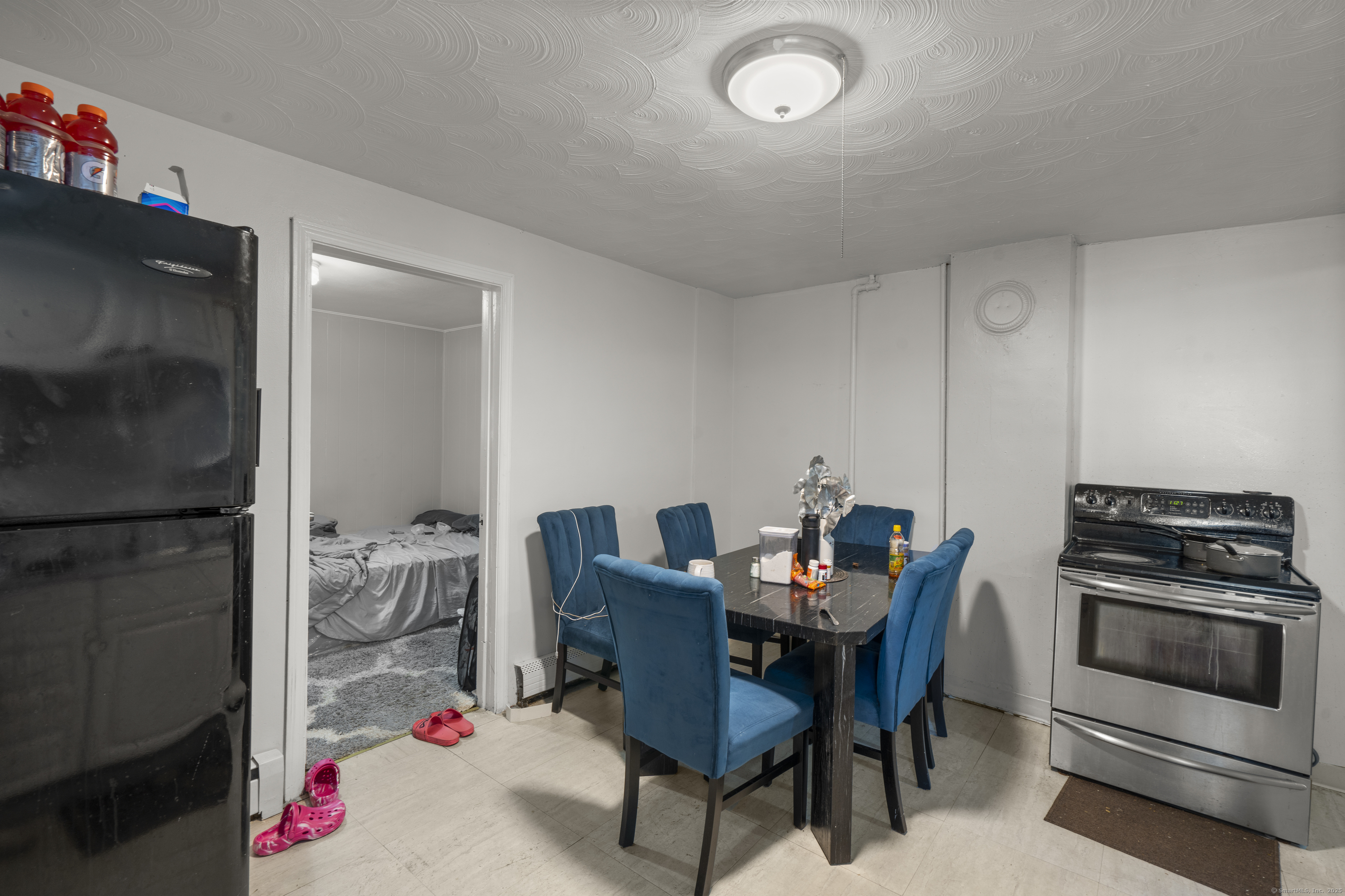 9 East Lawlor Street