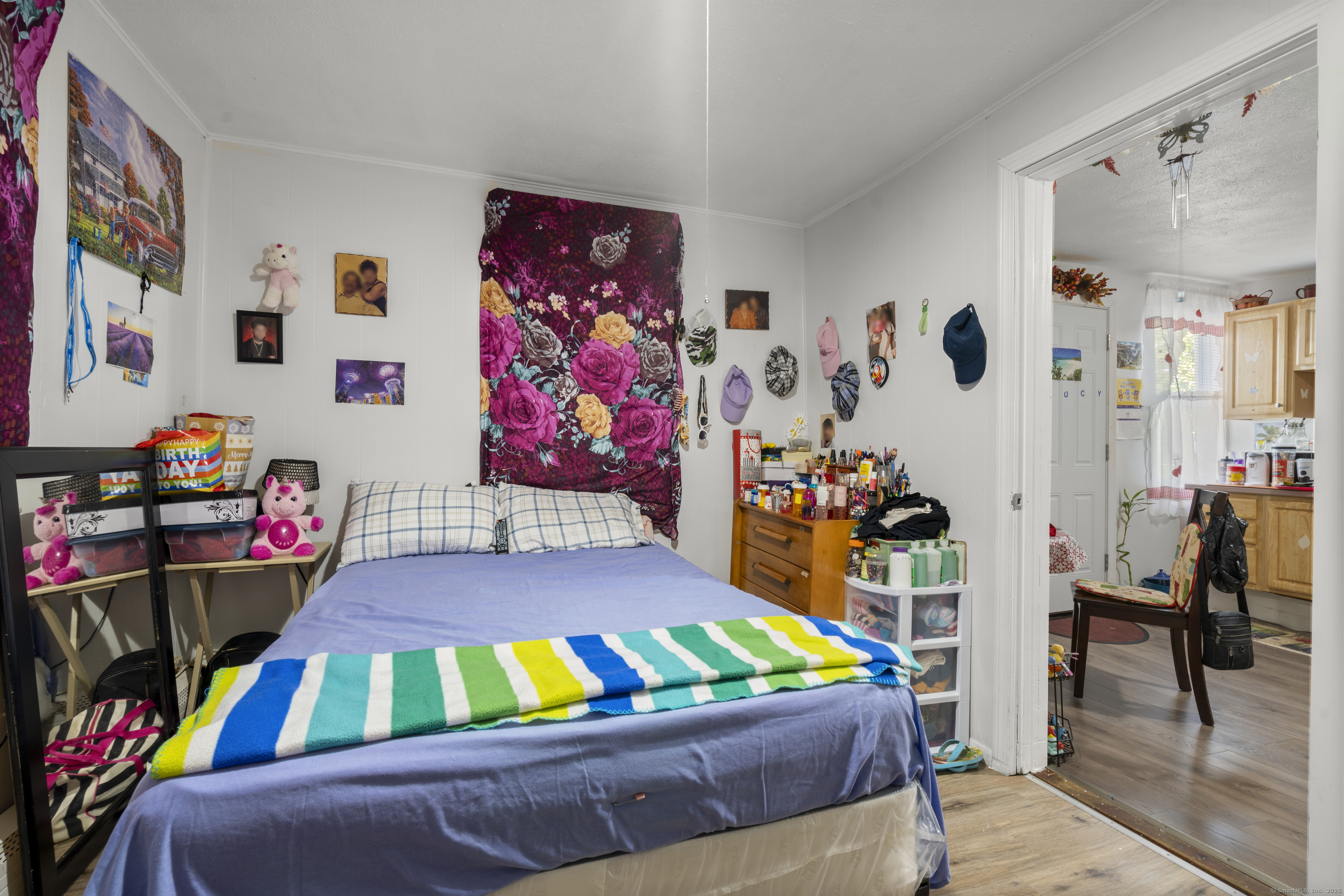 9 East Lawlor Street