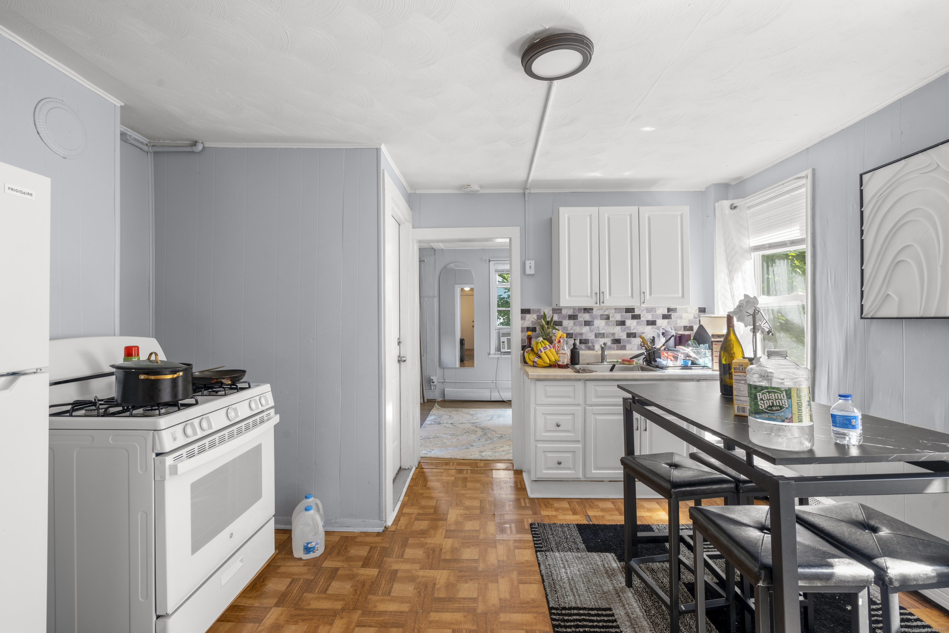 9 East Lawlor Street