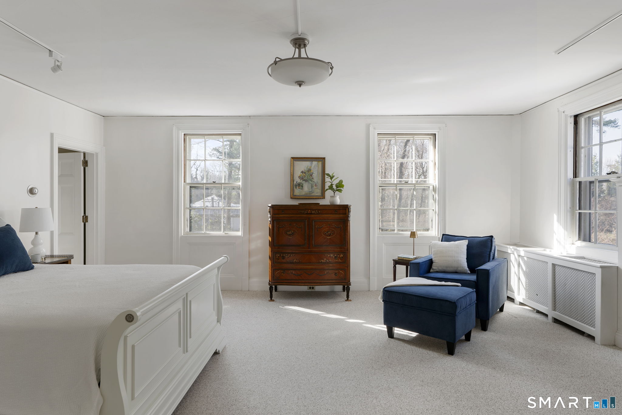 85 Bloomfield Avenue