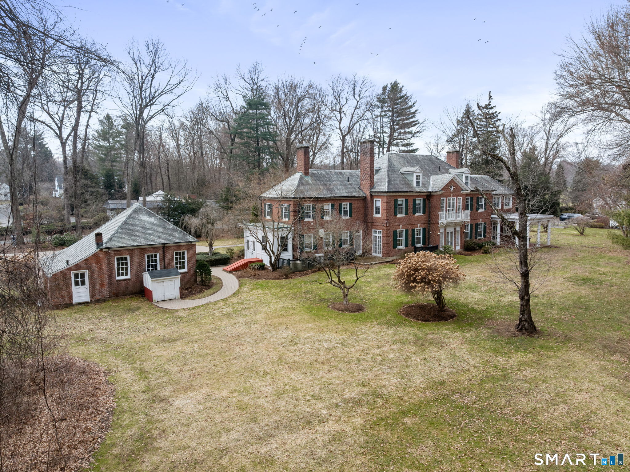 85 Bloomfield Avenue