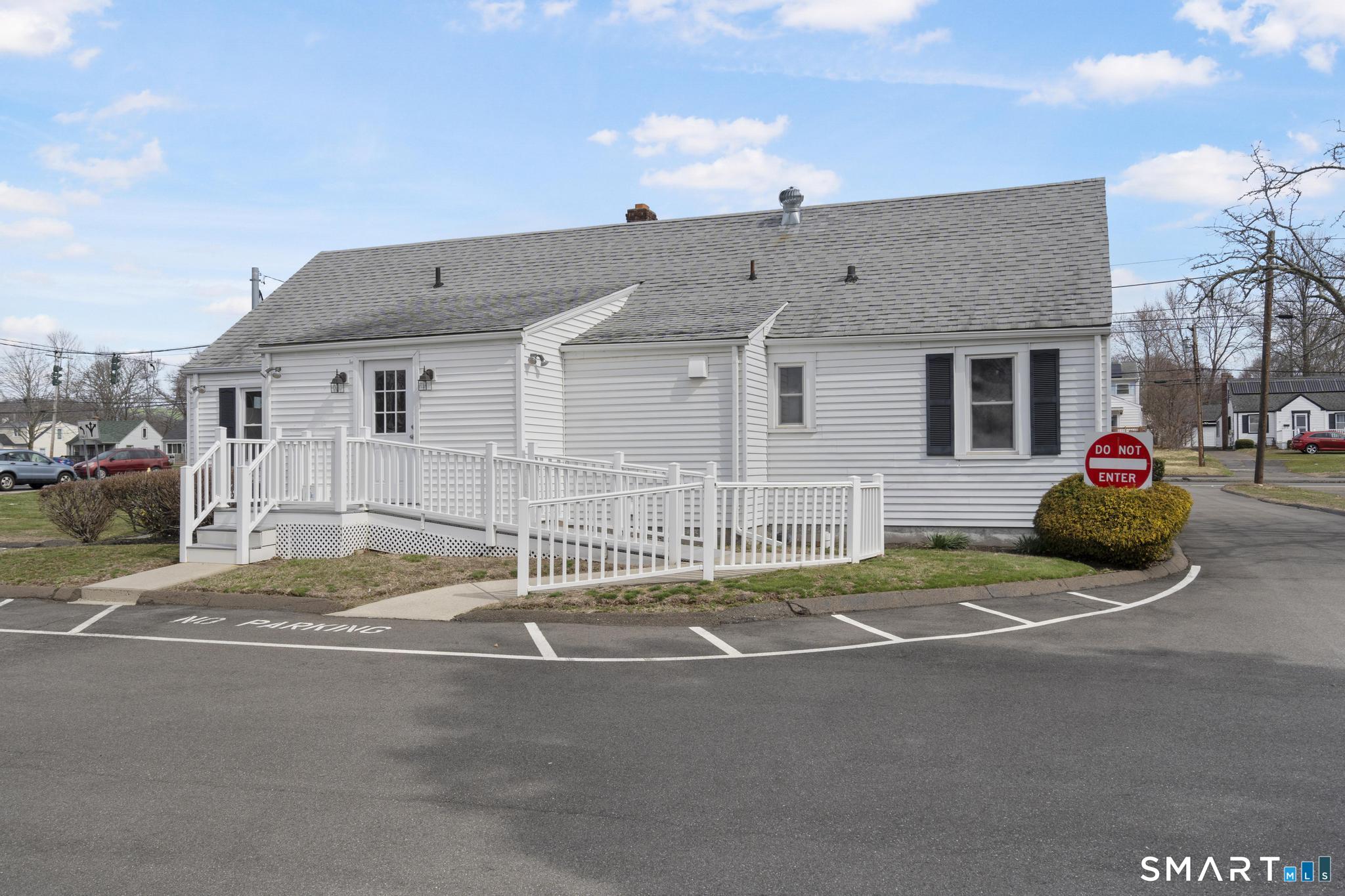 128 Saltonstall Parkway