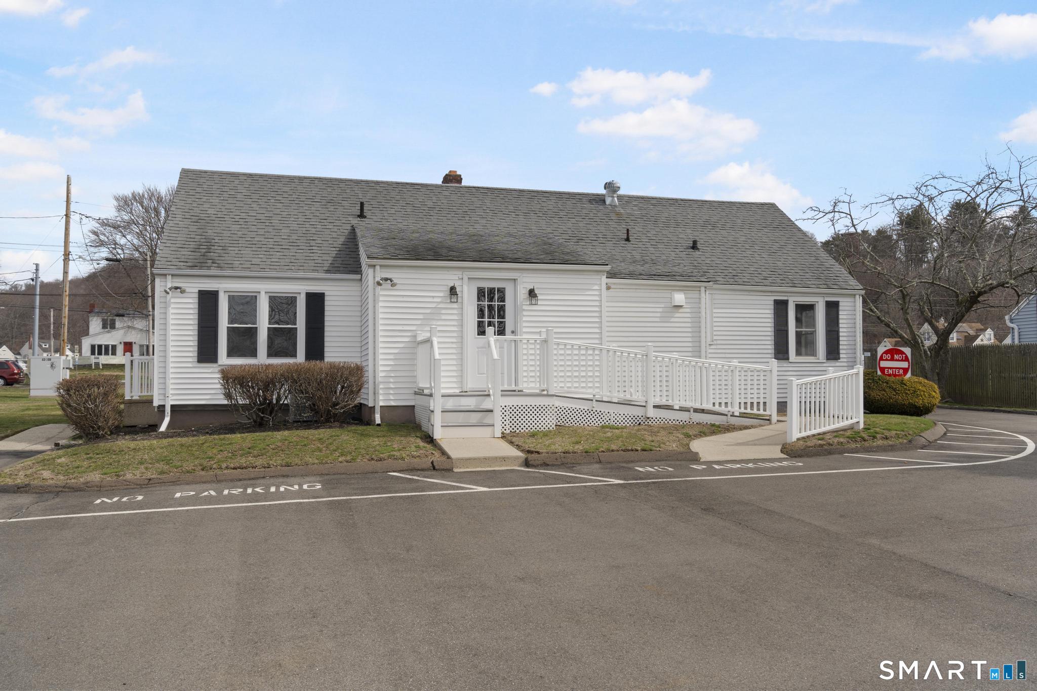128 Saltonstall Parkway