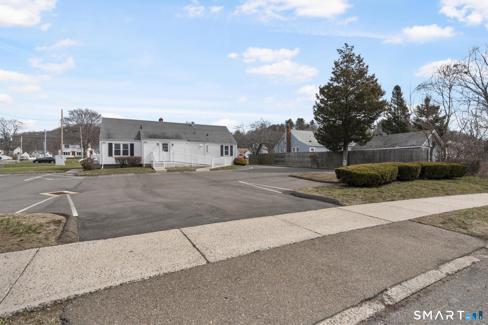 128 Saltonstall Parkway